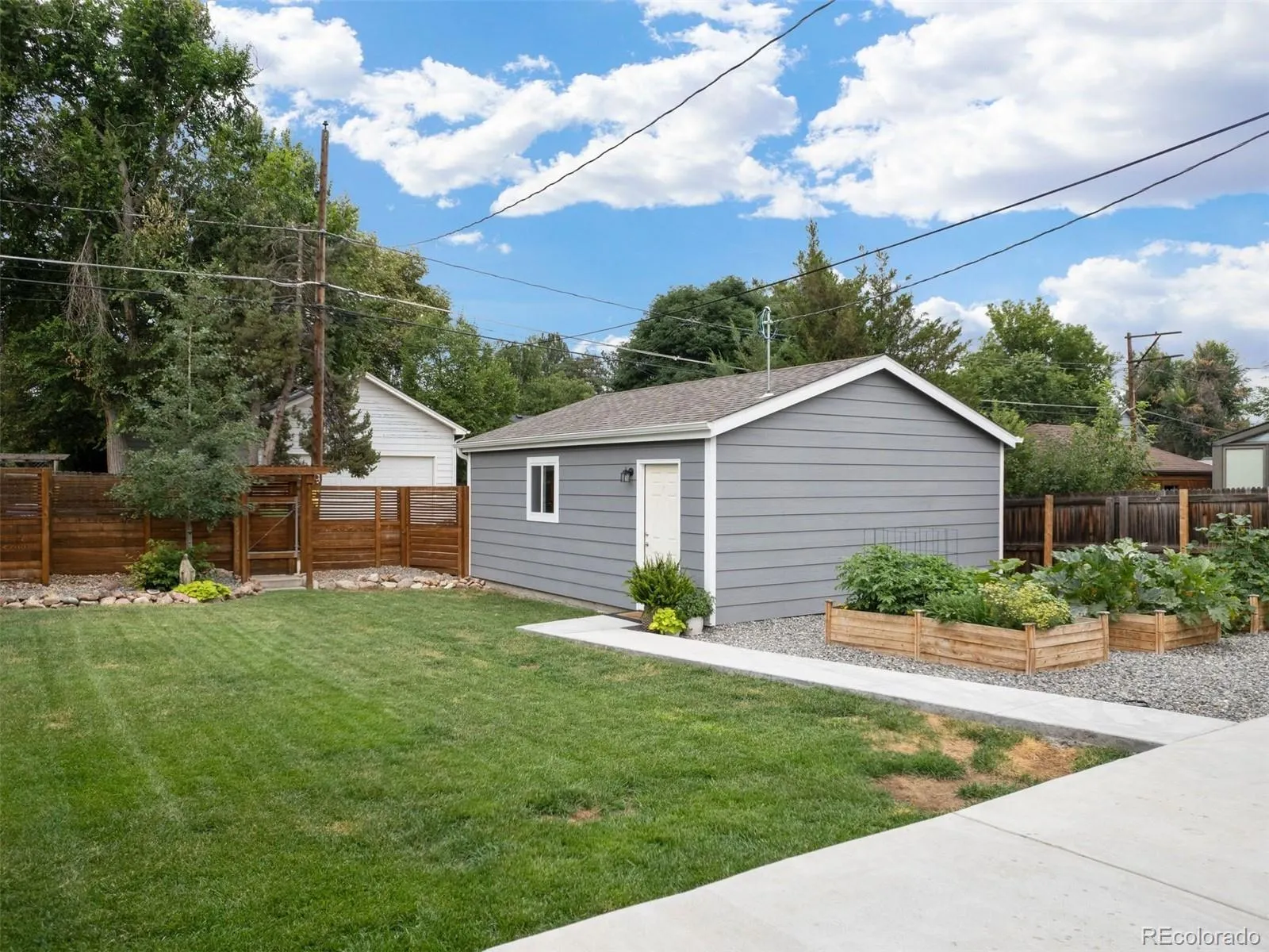 04032026220258 1600 35