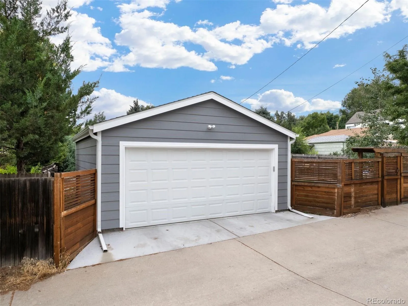 04032026220258 1600 36