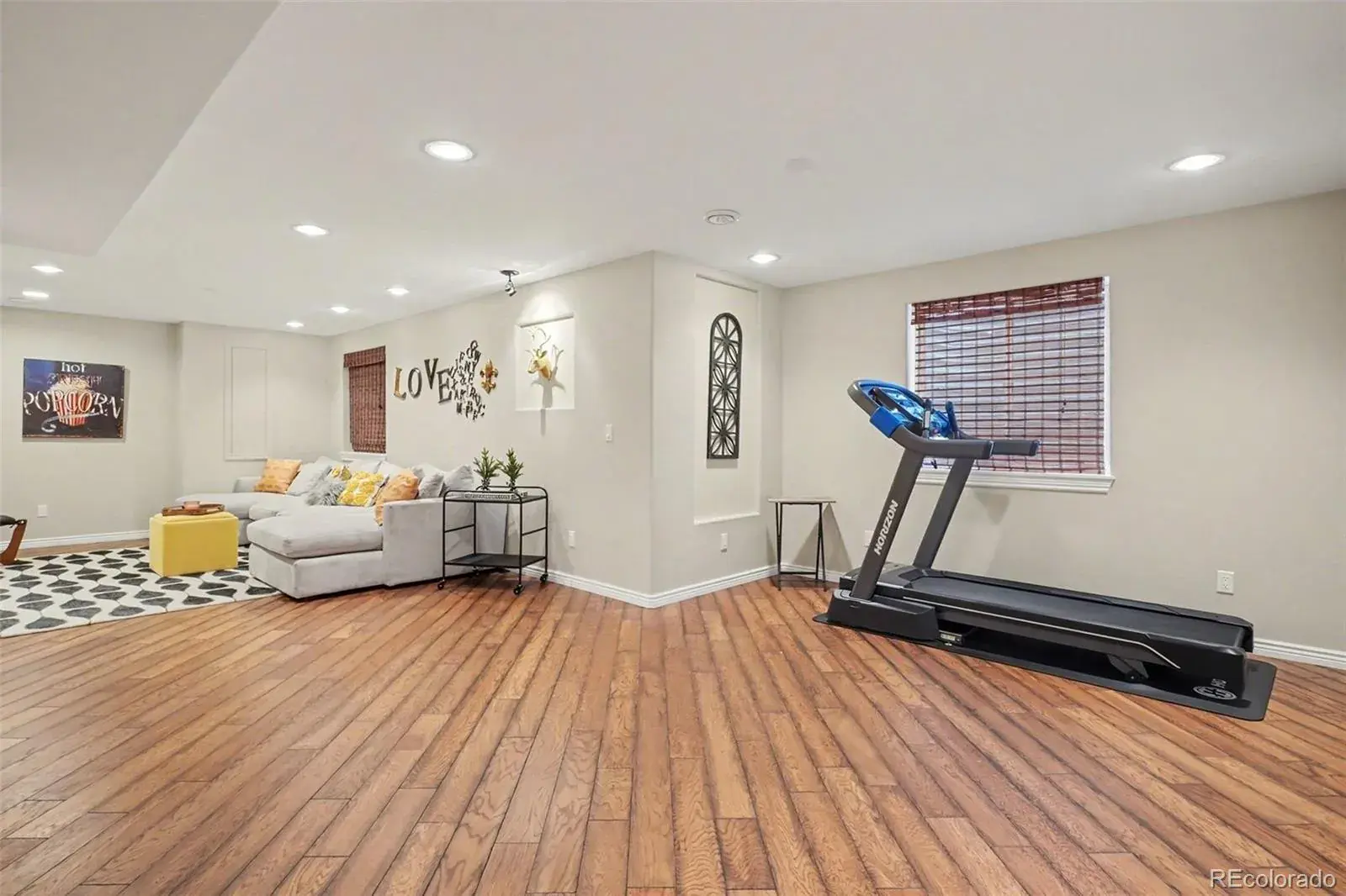 9229 Aspen Creek Way Highlands Ranch CO 80129 MLS #REC3399327 02272026232954 1600 29