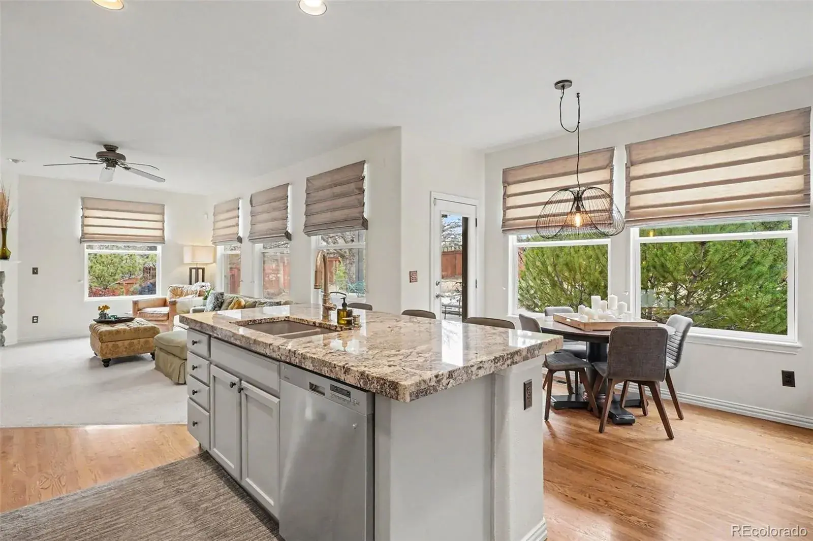 9229 Aspen Creek Way Highlands Ranch CO 80129 MLS #REC3399327 02272026232954 1600 5