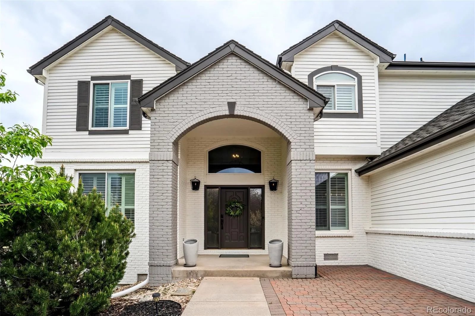 327 Ingleton Court Castle Pines CO 80108 MLS #REC3399379 04302026195350 1600 1