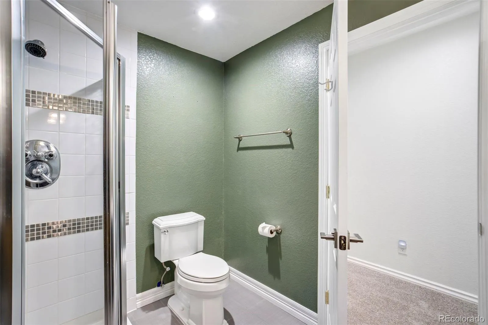 327 Ingleton Court Castle Pines CO 80108 MLS #REC3399379 04302026195350 1600 40