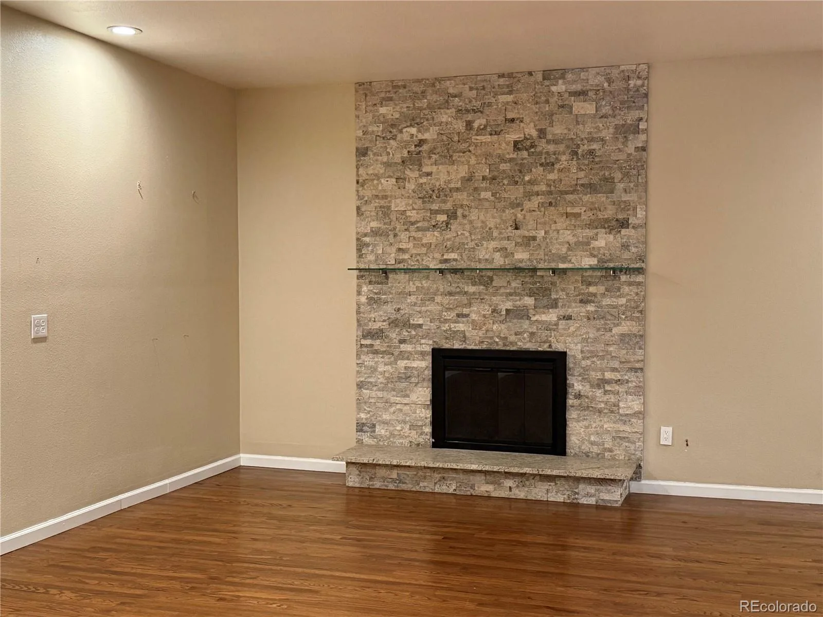 8235 W Florida Avenue Lakewood CO 80232 MLS #REC3400797 06212026034807 1600 11