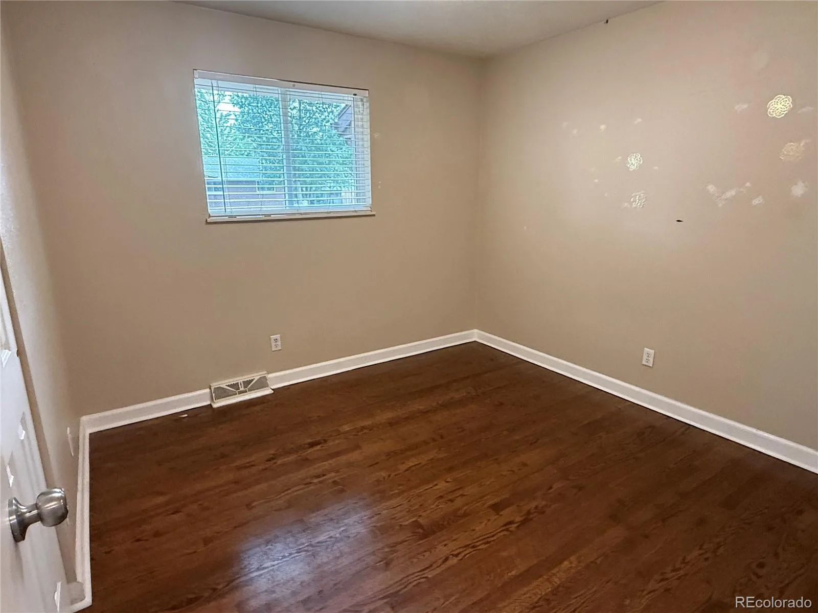 8235 W Florida Avenue Lakewood CO 80232 MLS #REC3400797 06212026034807 1600 15