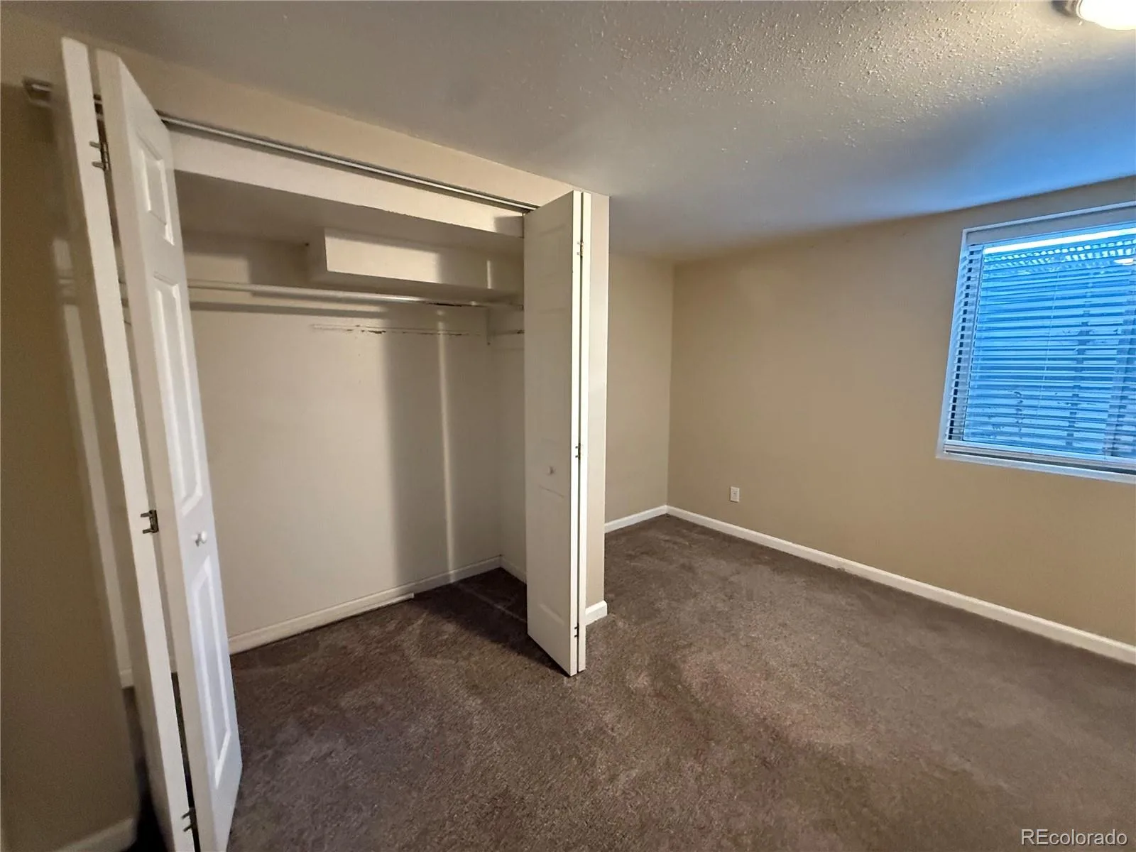 8235 W Florida Avenue Lakewood CO 80232 MLS #REC3400797 06212026034807 1600 21