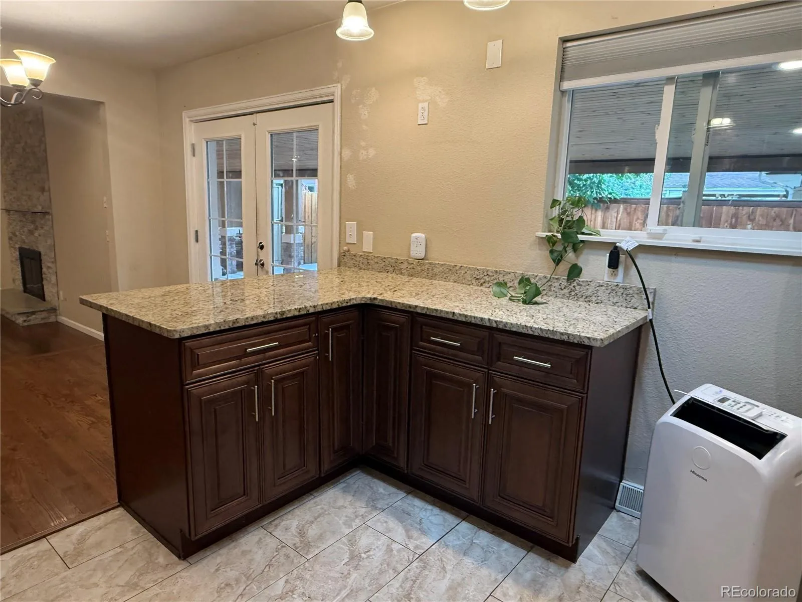 8235 W Florida Avenue Lakewood CO 80232 MLS #REC3400797 06212026034807 1600 5