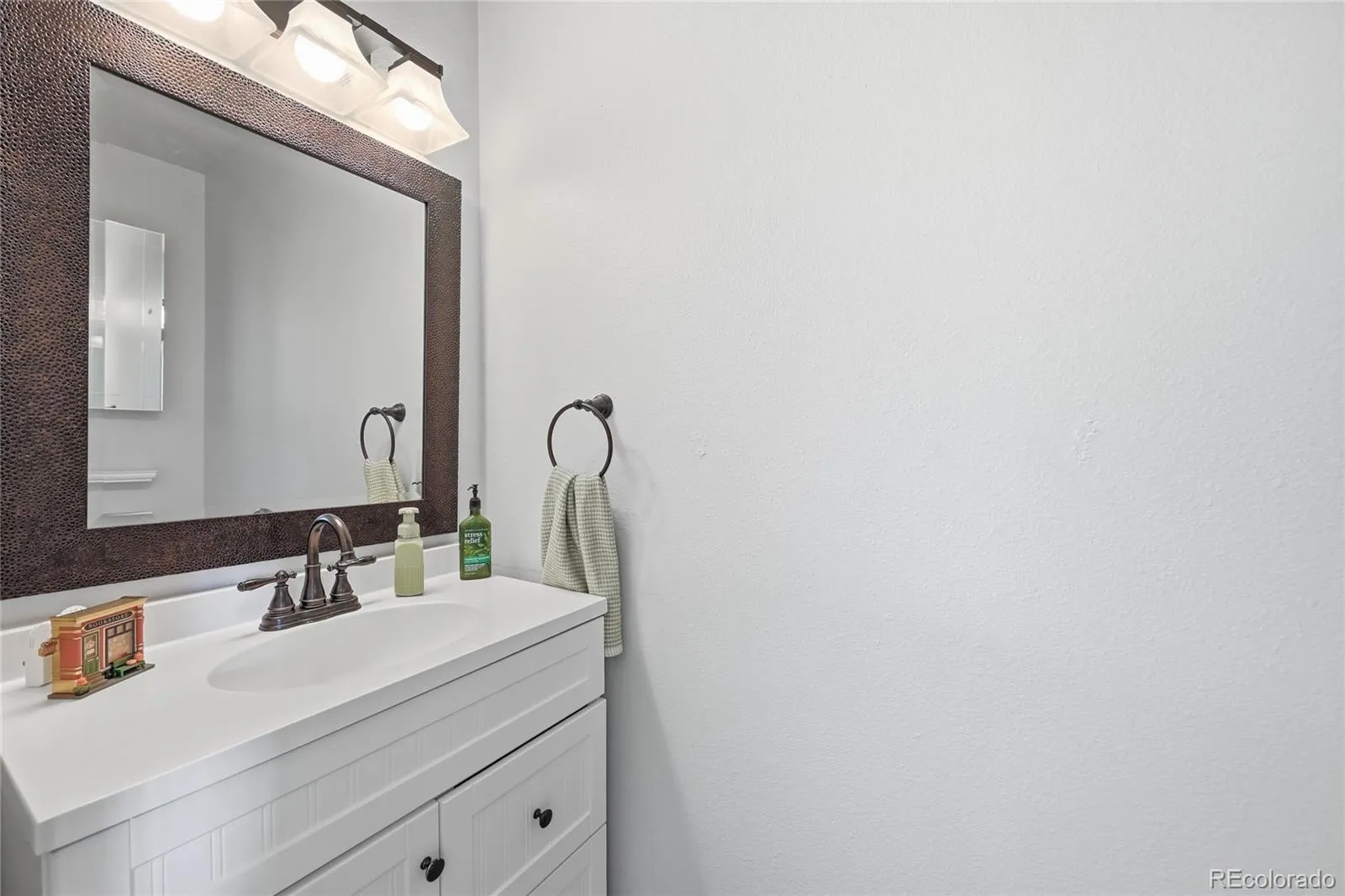 9631 W Chatfield Avenue #B Littleton CO 80128 MLS #REC3403856 05022026055847 1600 15