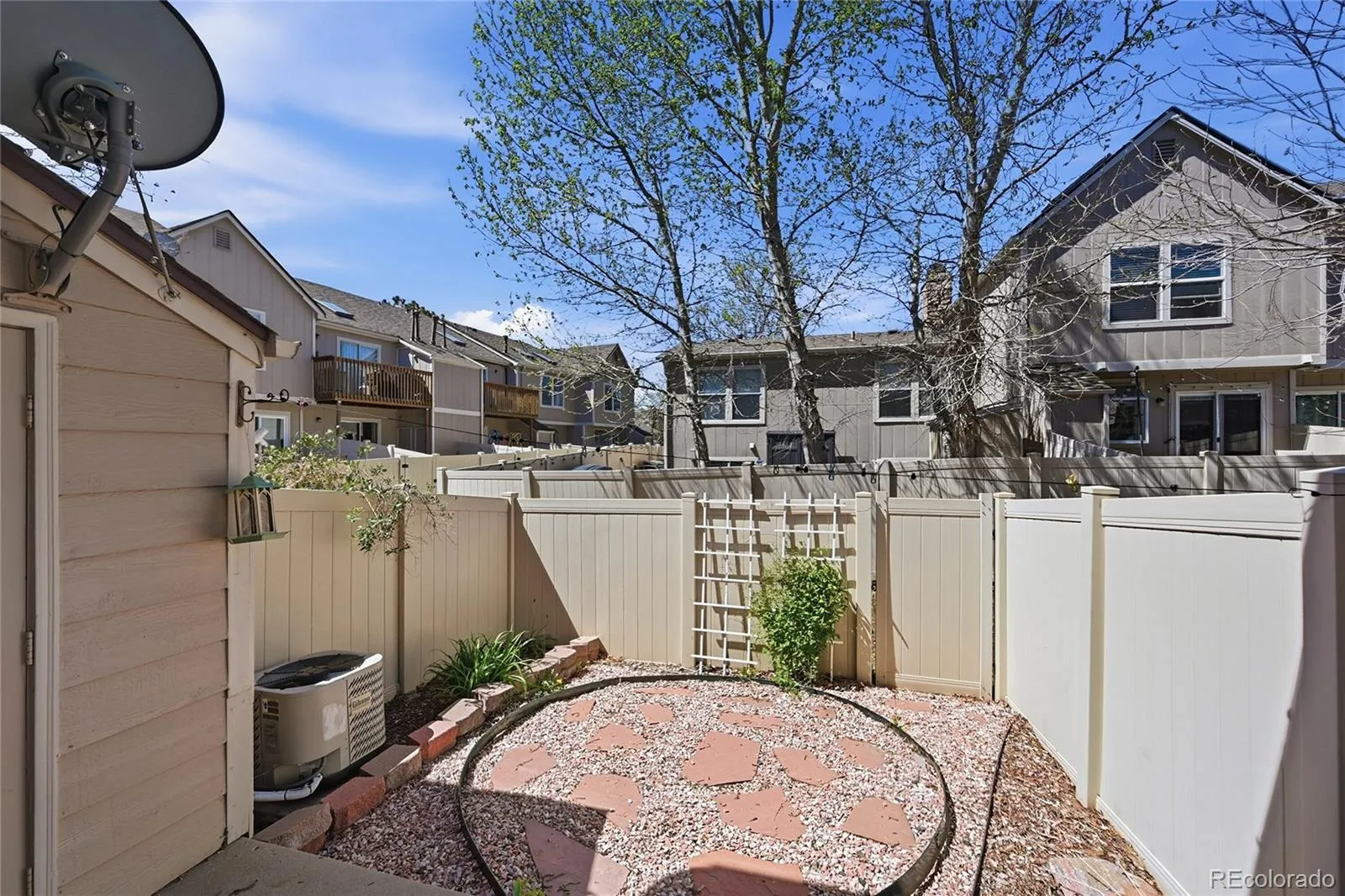 9631 W Chatfield Avenue #B Littleton CO 80128 MLS #REC3403856 05022026055847 1600 25