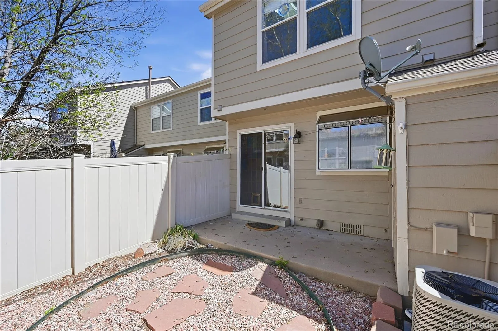 9631 W Chatfield Avenue #B Littleton CO 80128 MLS #REC3403856 05022026055847 1600 27