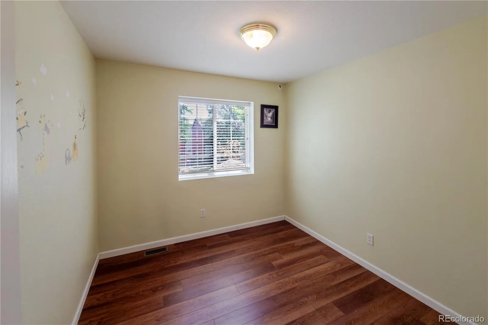 8477 Jason Court Denver CO 80260 | MLS #REC3404380 08142026054243 1600 23