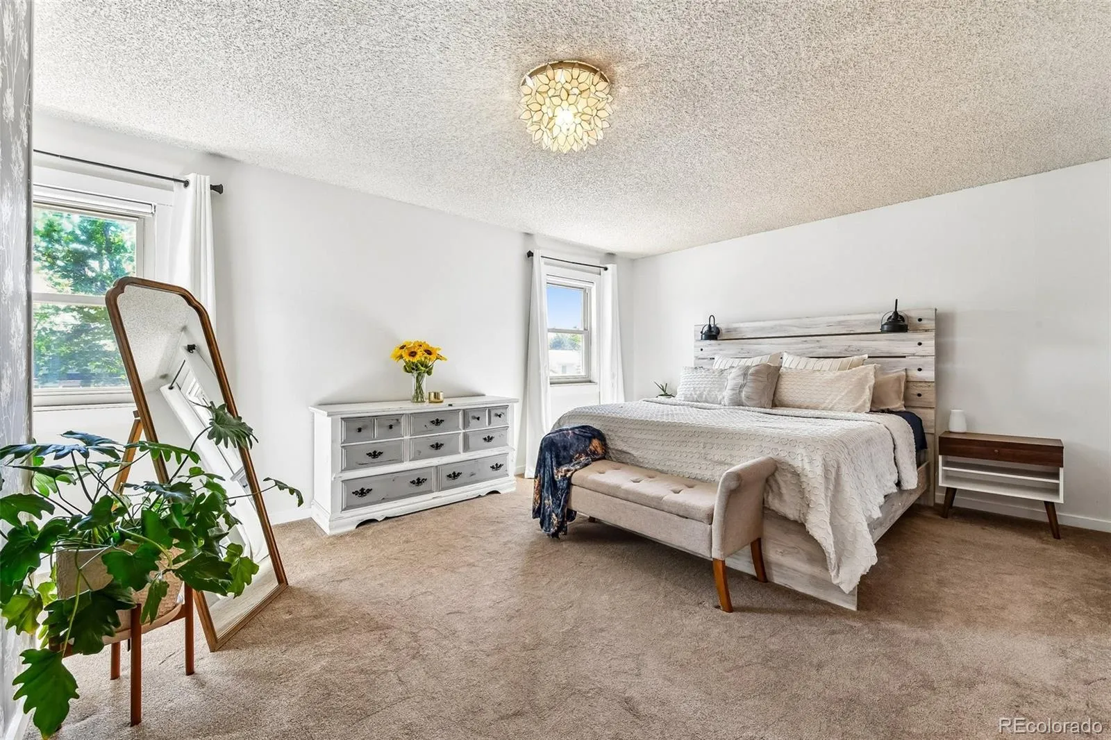 15979 E 18th Place Aurora CO 80011 MLS #REC3404490 04242026152451 1600 15