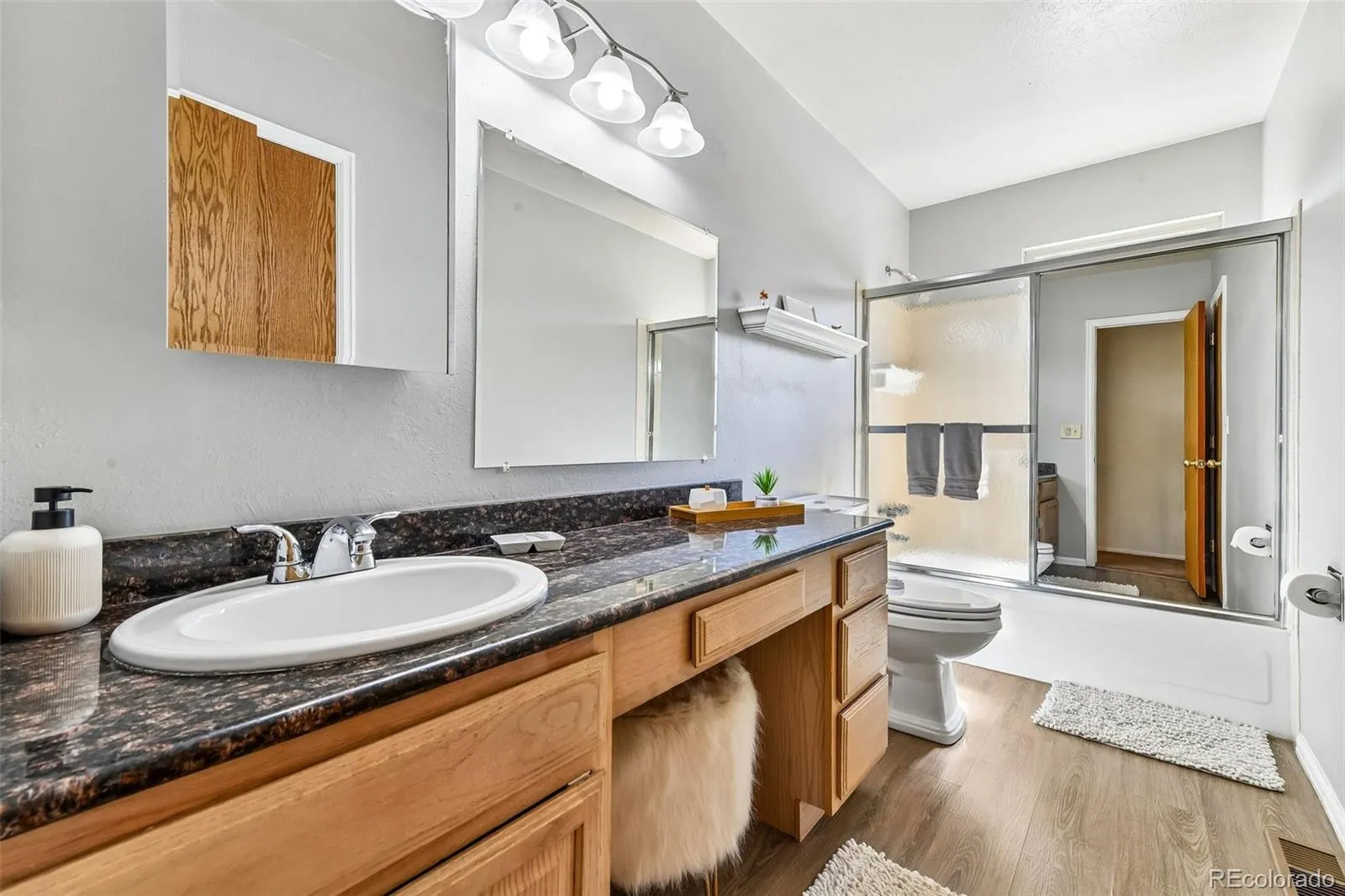 15979 E 18th Place Aurora CO 80011 MLS #REC3404490 04242026152451 1600 24