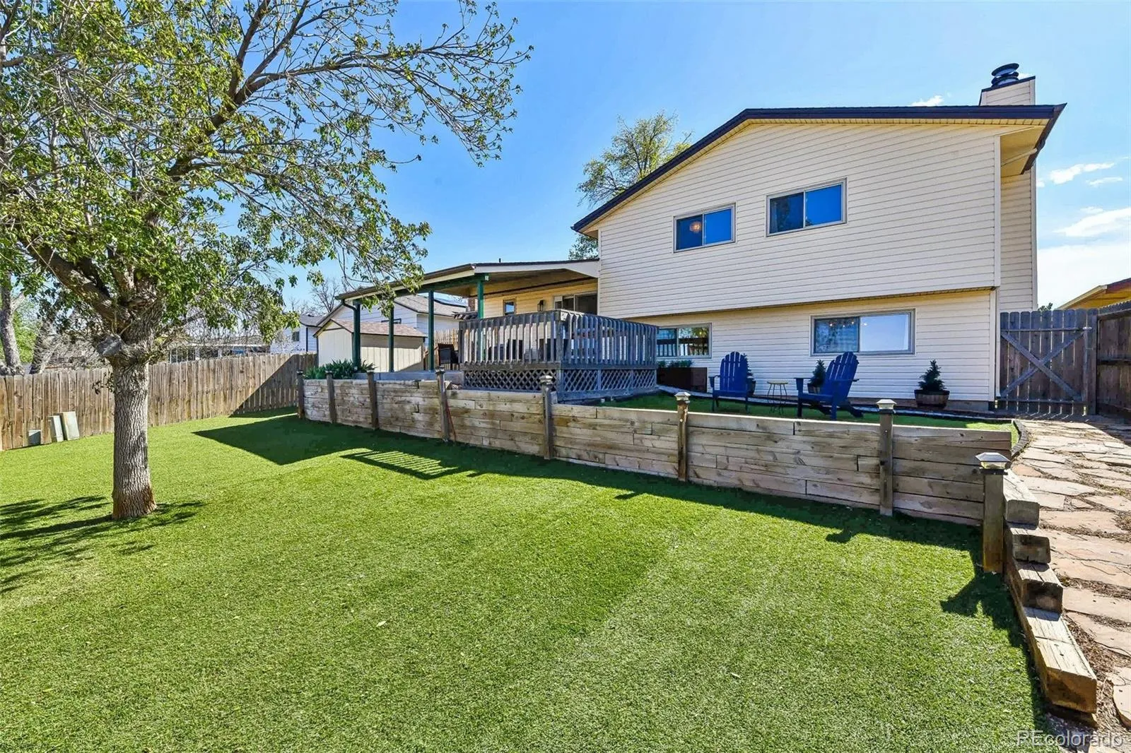 15979 E 18th Place Aurora CO 80011 MLS #REC3404490 04242026152451 1600 27
