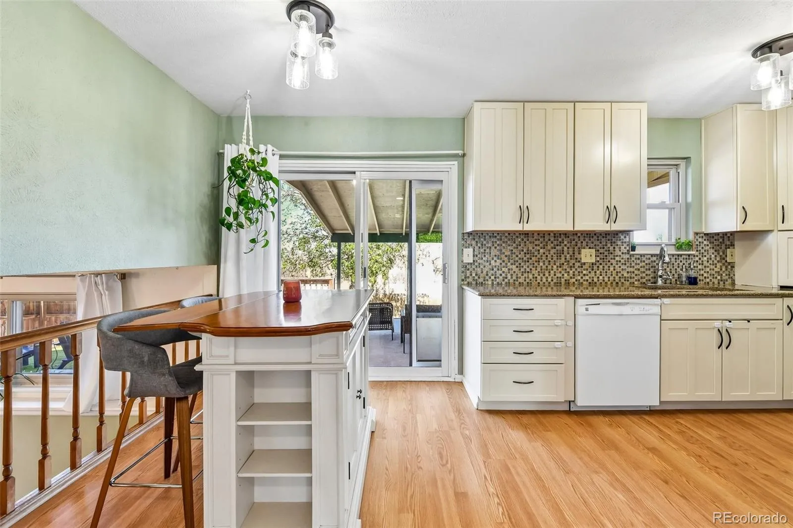 15979 E 18th Place Aurora CO 80011 MLS #REC3404490 04242026152451 1600 6