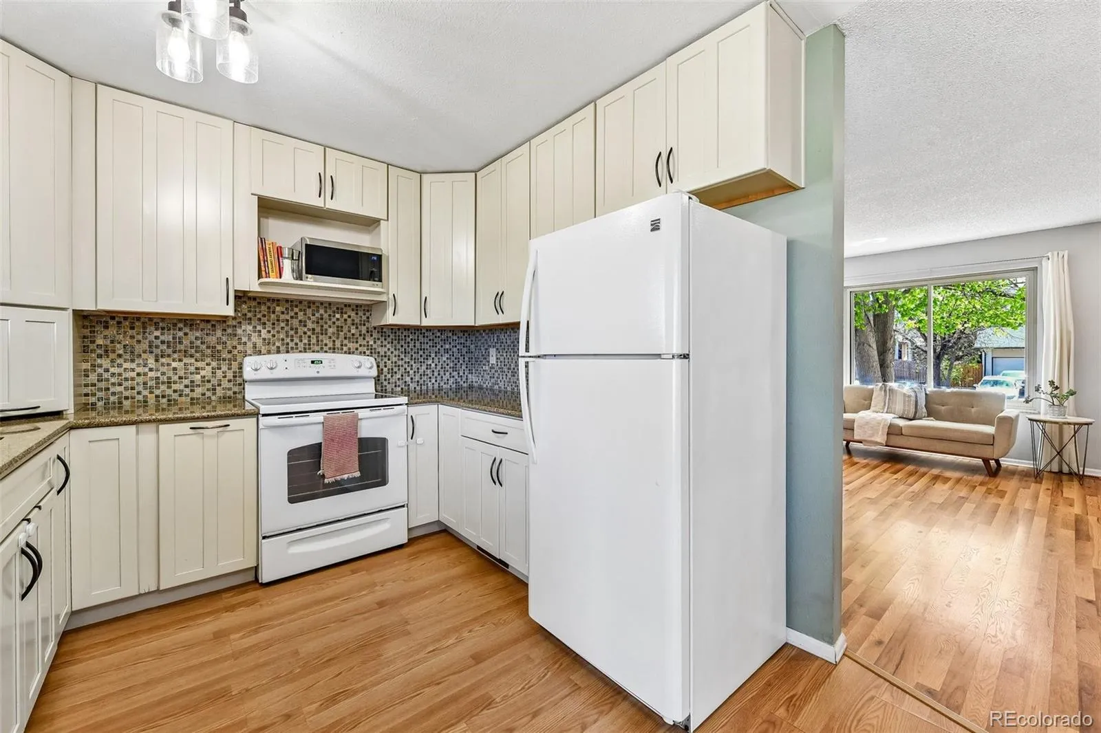 15979 E 18th Place Aurora CO 80011 MLS #REC3404490 04242026152451 1600 8