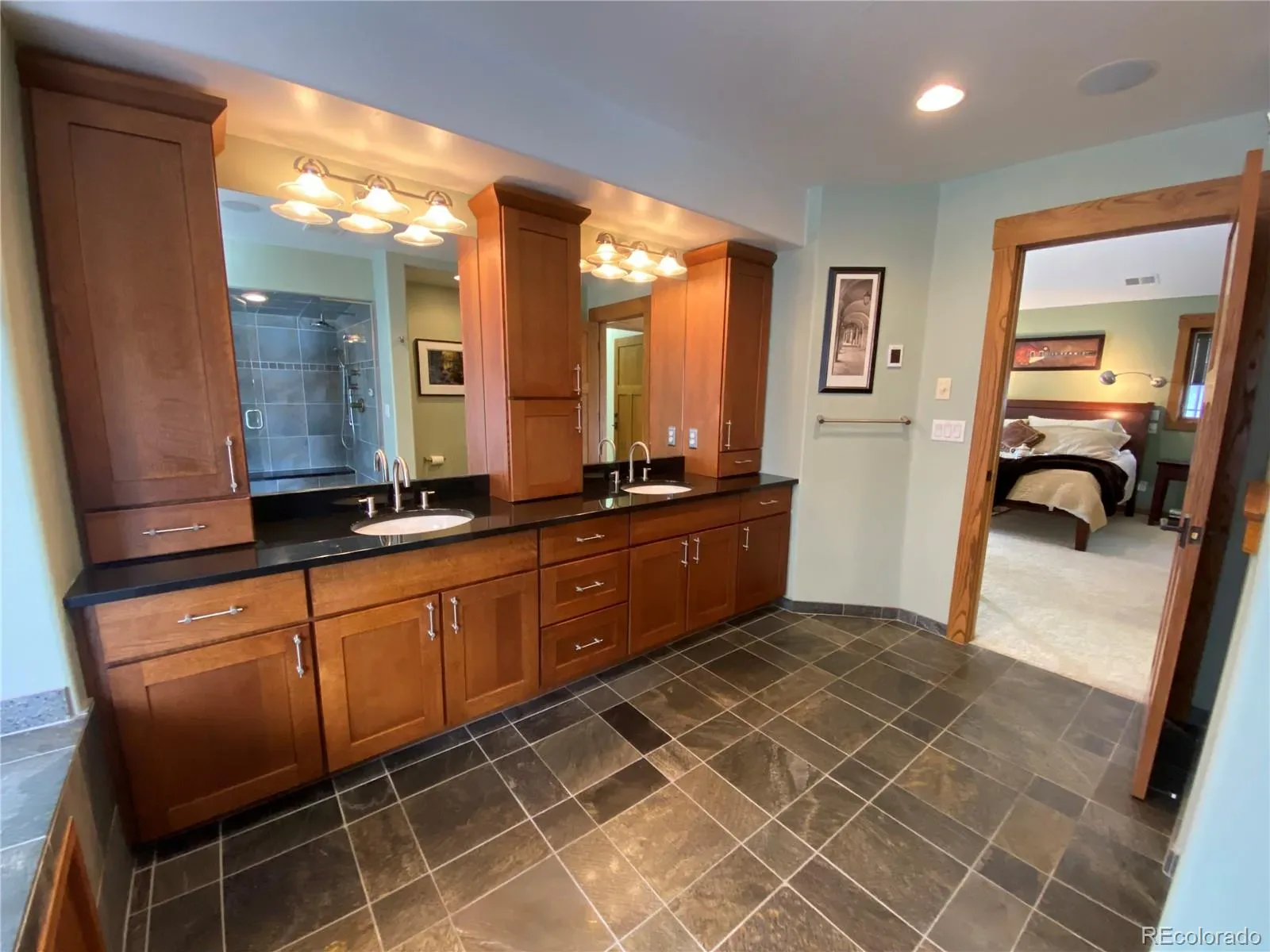 03192026221950 1600 30