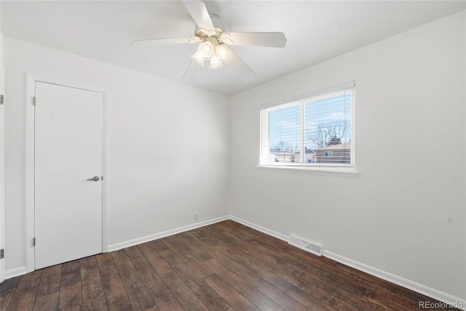 2967 W Tanforan Drive Englewood CO 80110 MLS #REC3407796 04282026172001 1600 12