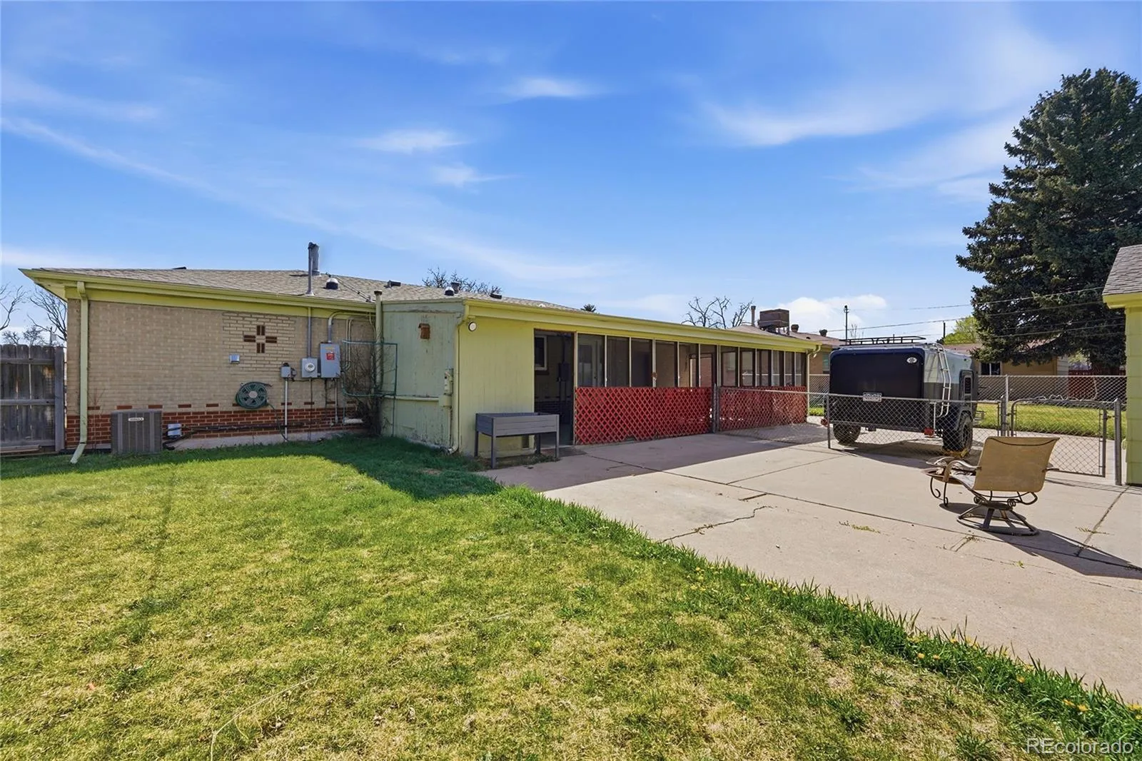 2967 W Tanforan Drive Englewood CO 80110 MLS #REC3407796 04282026172001 1600 24