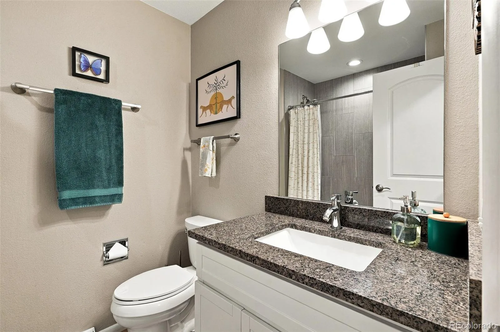 4719 S Fox Street Englewood CO 80110 | MLS #REC3408947 09262026055337 1600 15