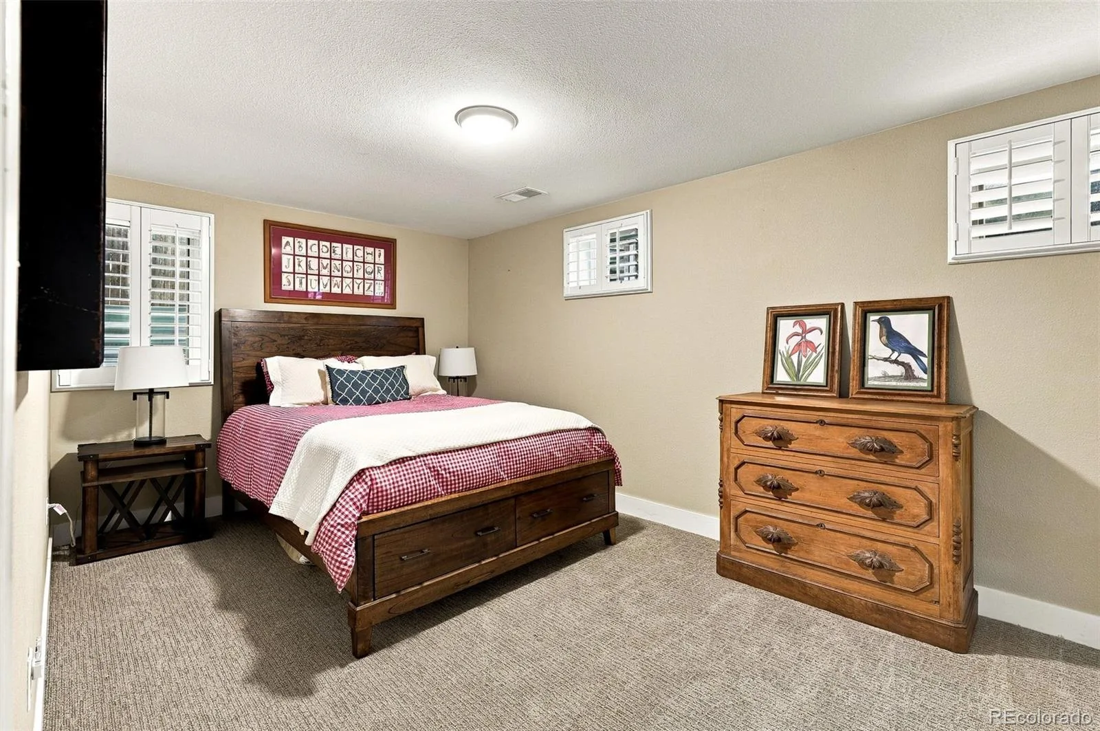 4719 S Fox Street Englewood CO 80110 | MLS #REC3408947 09262026055337 1600 24
