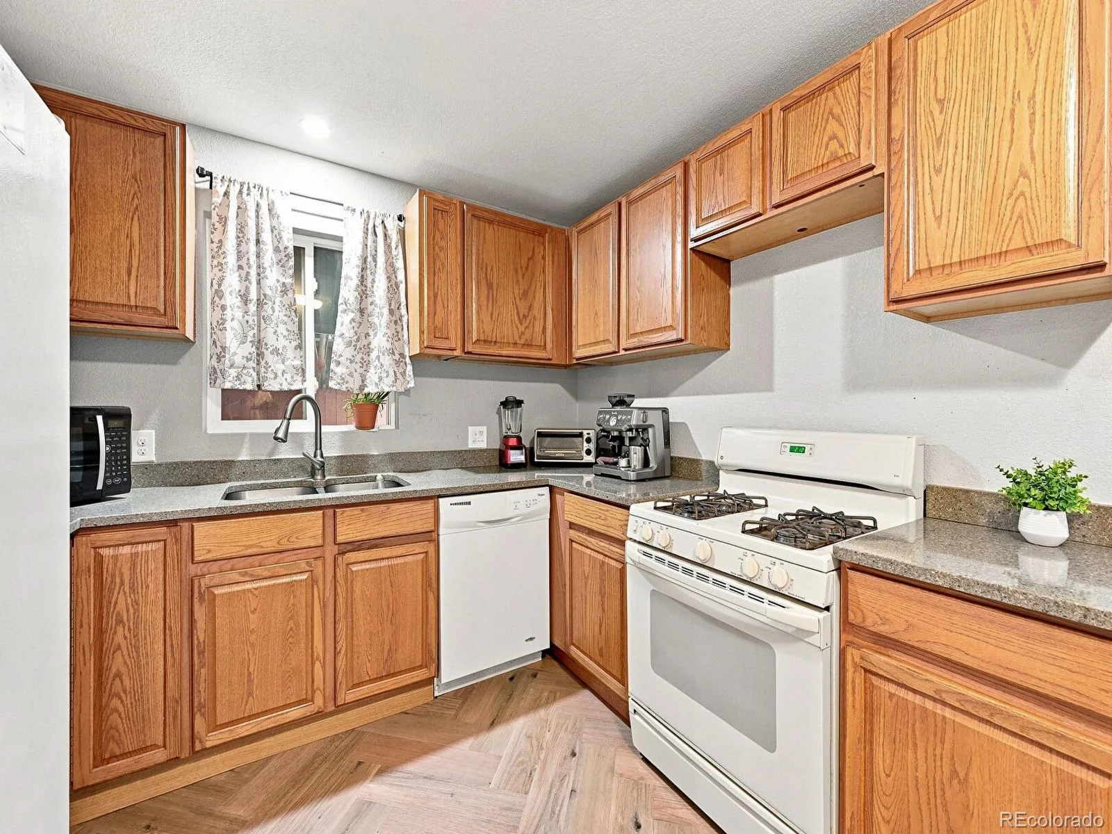 8671 Hopkins Drive Denver CO 80229 | MLS #REC3409435 08212026193054 1600 6