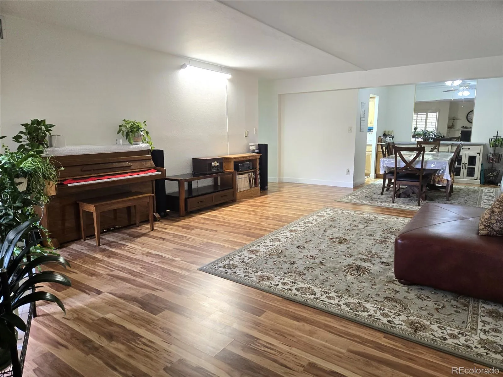 04102026182832 1600 3