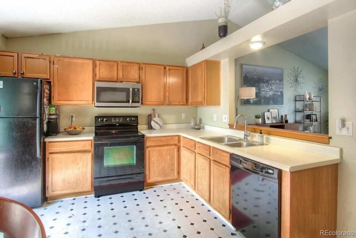 5556 S Simms Way Littleton CO 80127 | MLS #REC3410573 08062026185510 1200 6