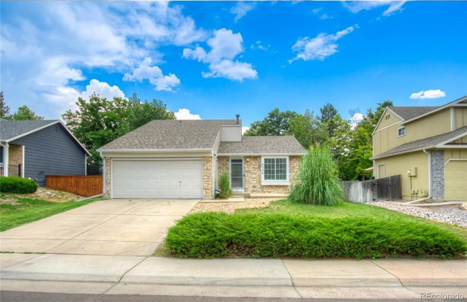 5556 S Simms Way Littleton CO 80127 | MLS #REC3410573 08062026185510 1600 1