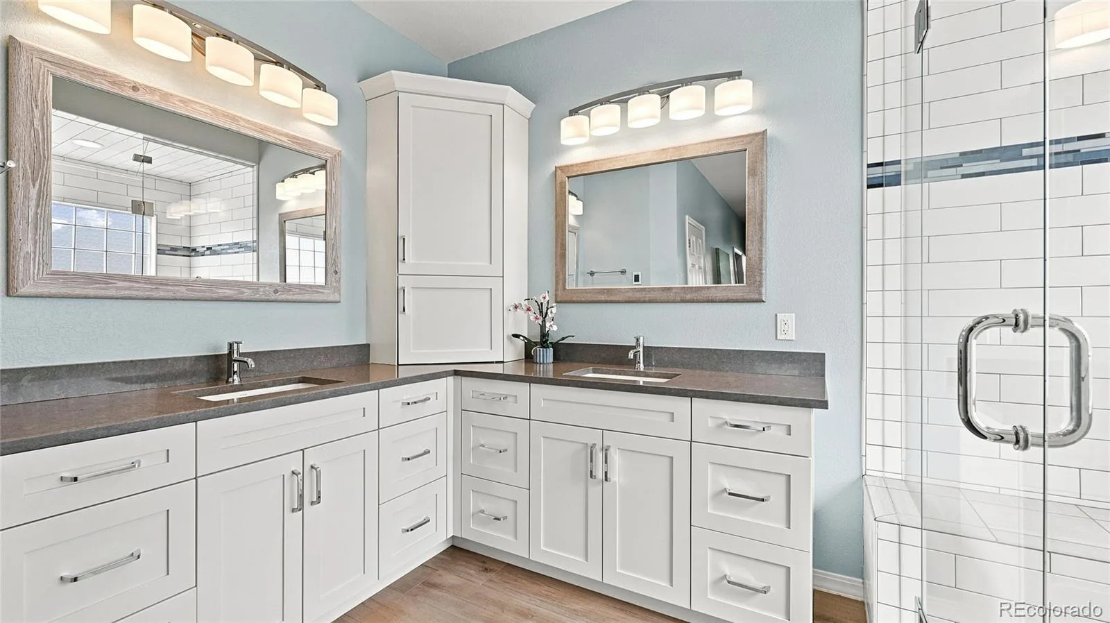 13152 W Asbury Circle Lakewood CO 80228 | MLS #REC3411129 08202026202206 1600 23