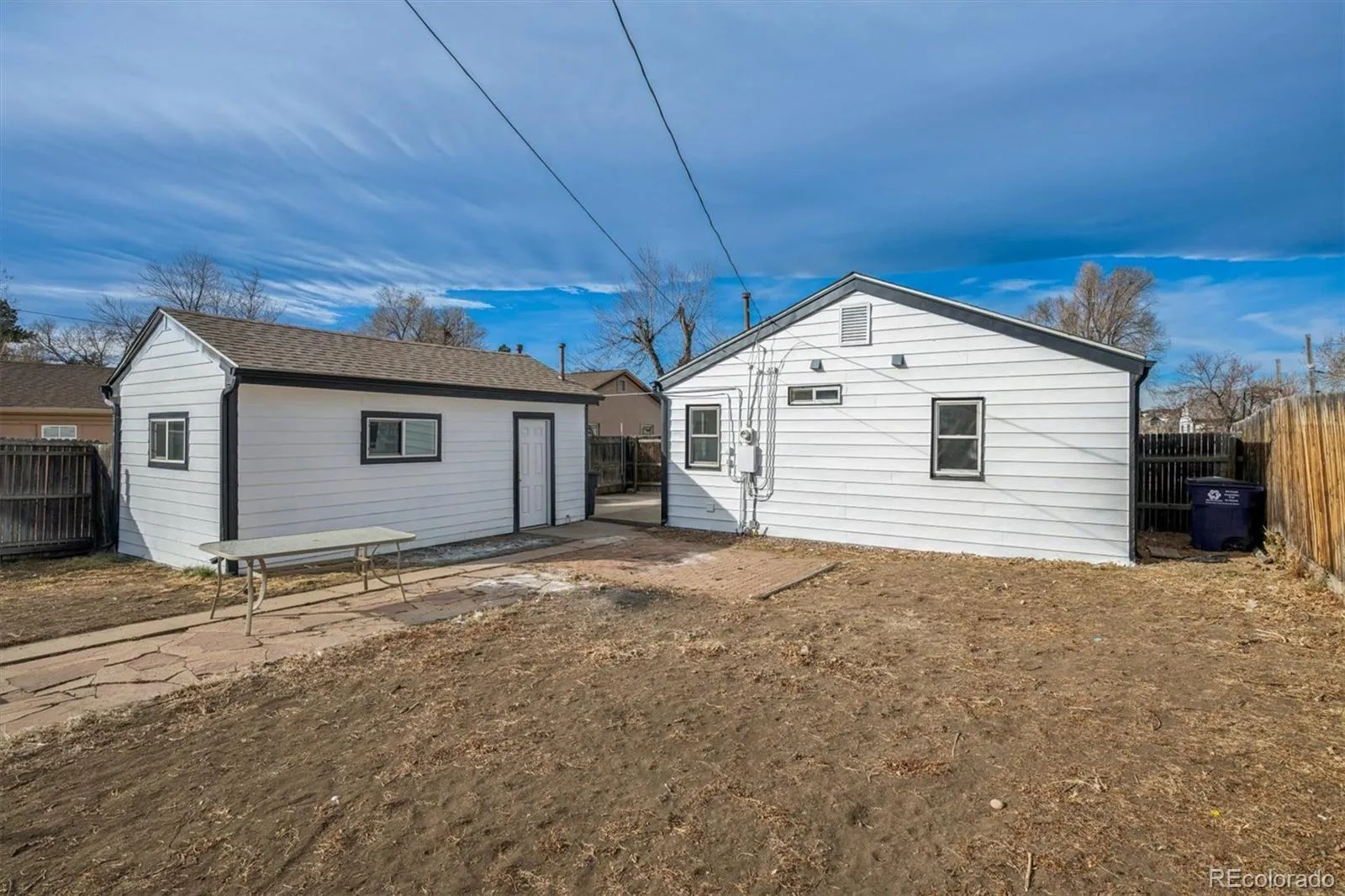 04152026172340 1600 22