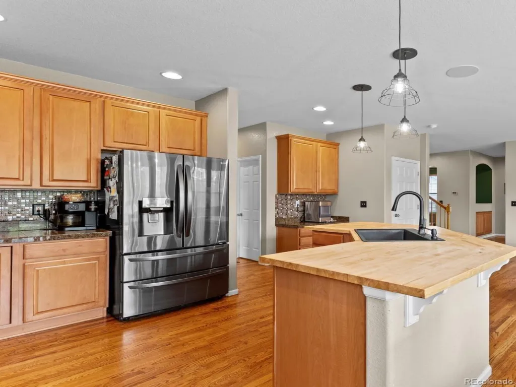 5415 S Flat Rock Way Aurora CO 80016 MLS #REC3412873 05062026230838 1024 17