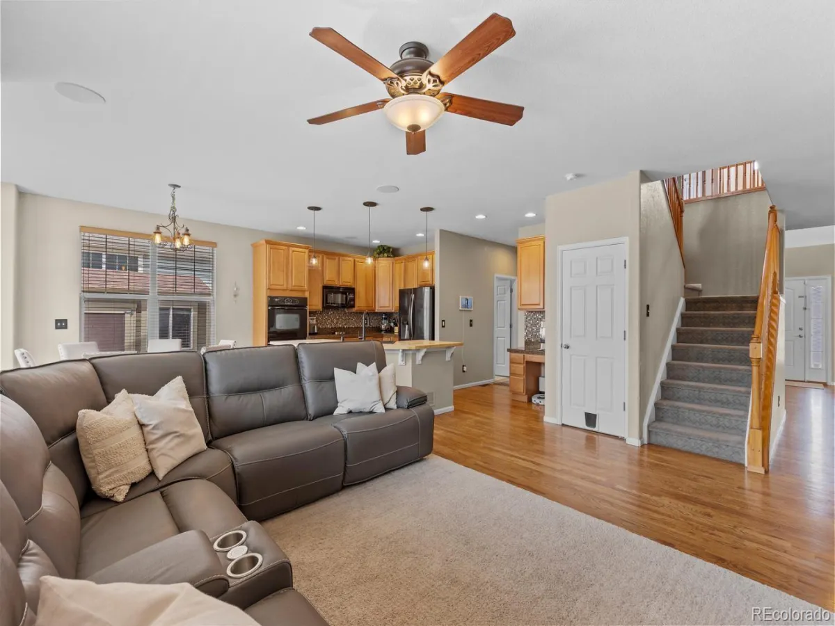 5415 S Flat Rock Way Aurora CO 80016 MLS #REC3412873 05062026230838 1200 15