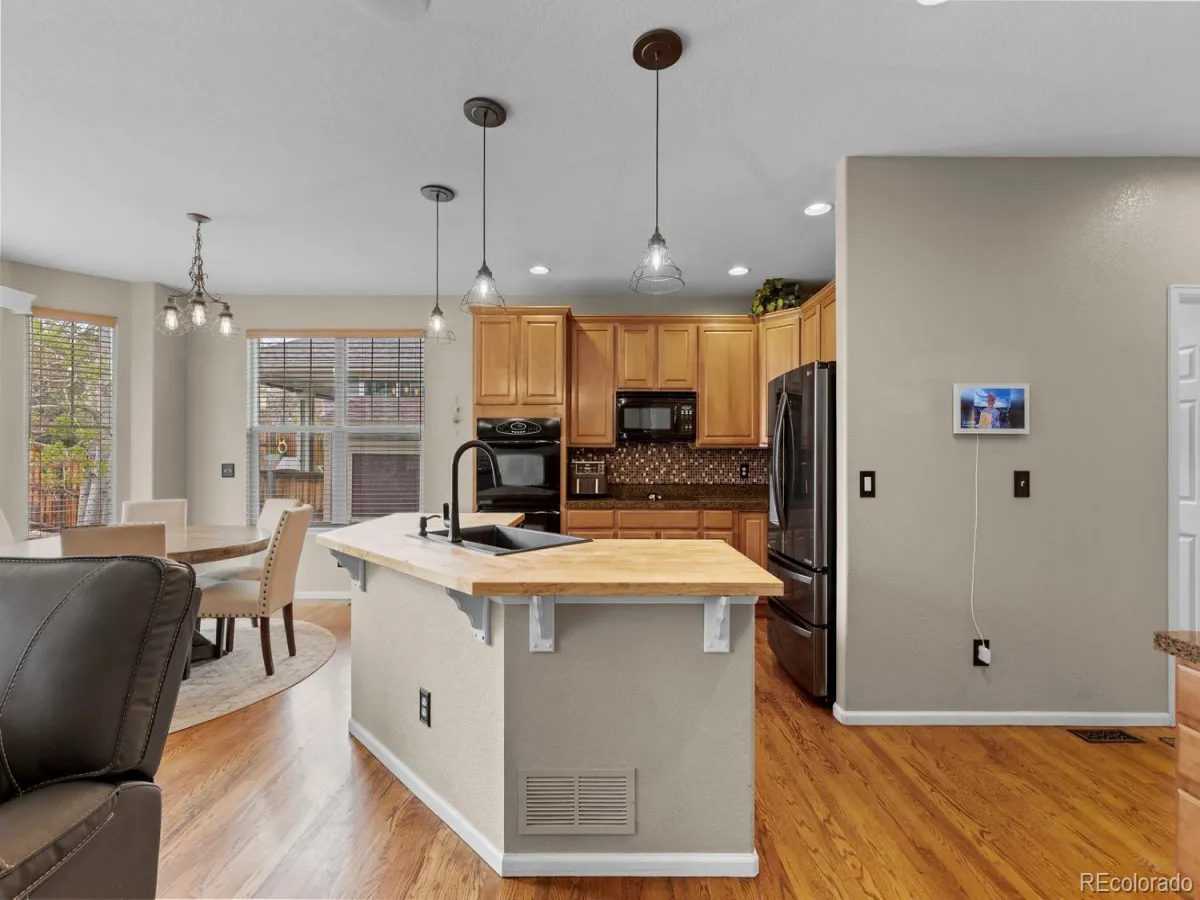 5415 S Flat Rock Way Aurora CO 80016 MLS #REC3412873 05062026230838 1200 16