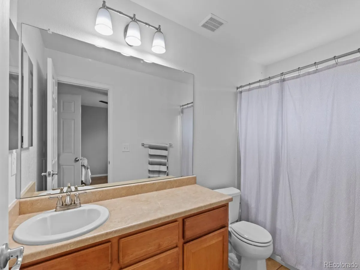5415 S Flat Rock Way Aurora CO 80016 MLS #REC3412873 05062026230838 1200 23