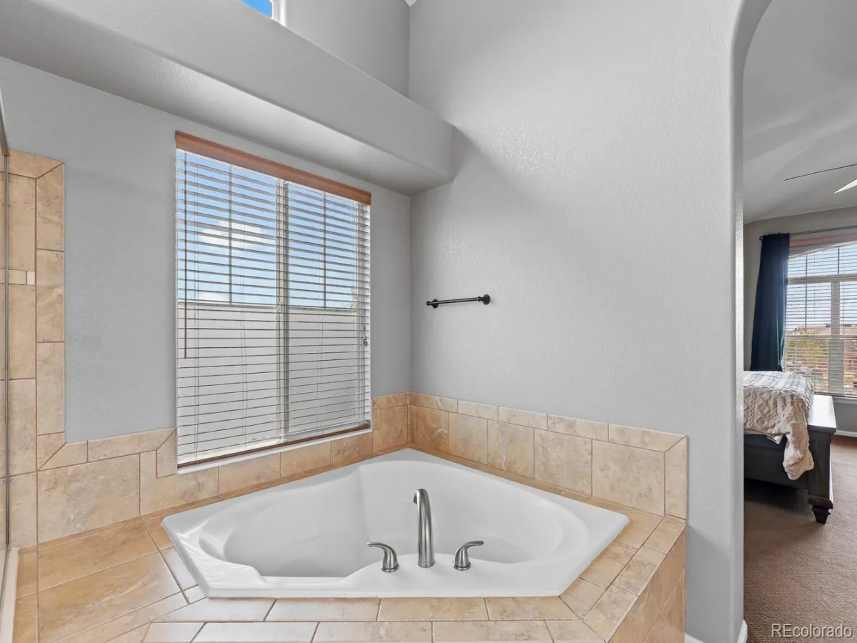 5415 S Flat Rock Way Aurora CO 80016 MLS #REC3412873 05062026230838 1200 31