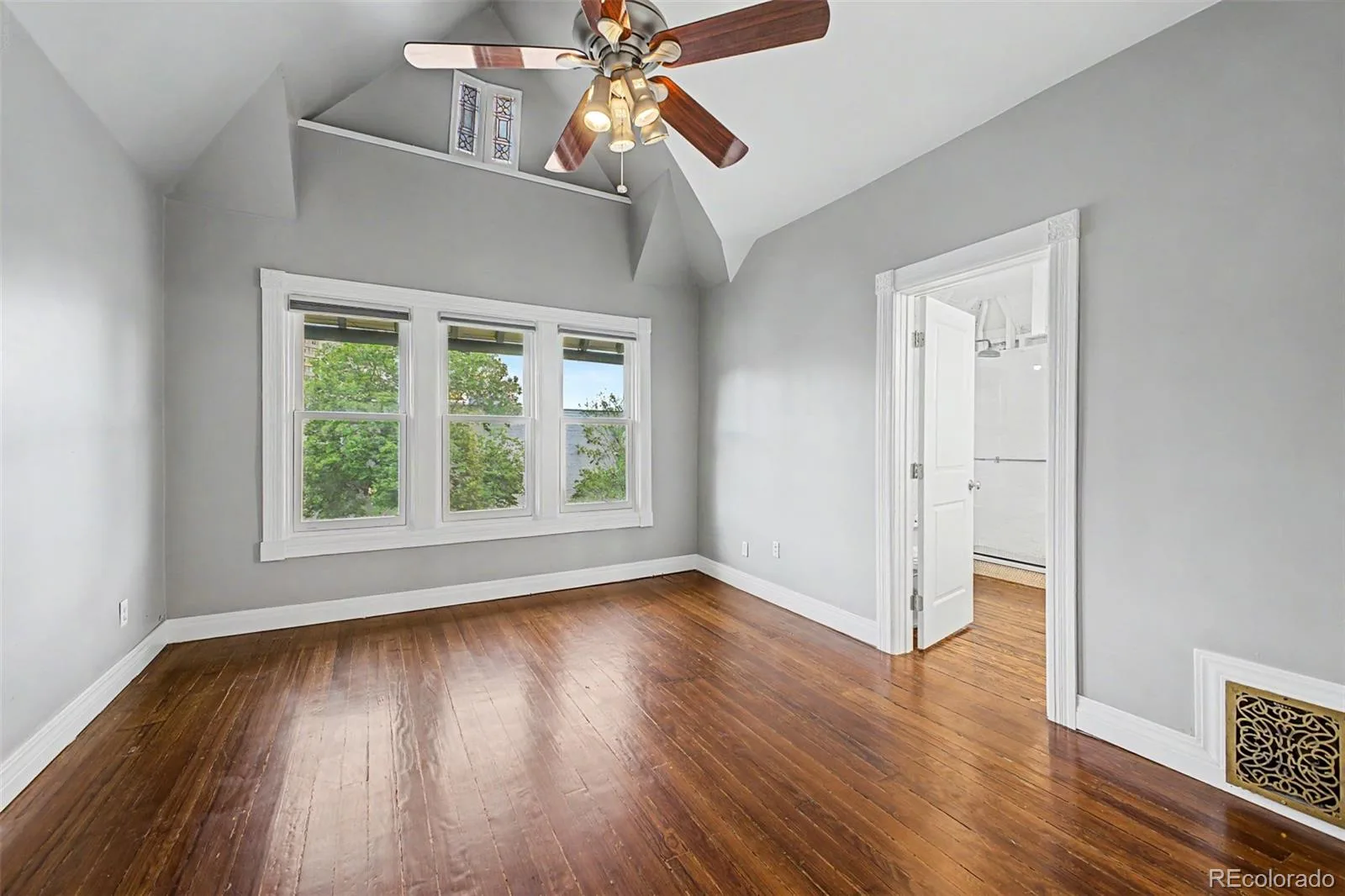 2080 N Clarkson Street Denver CO 80205 MLS #REC3414155 06092026152301 1600 14