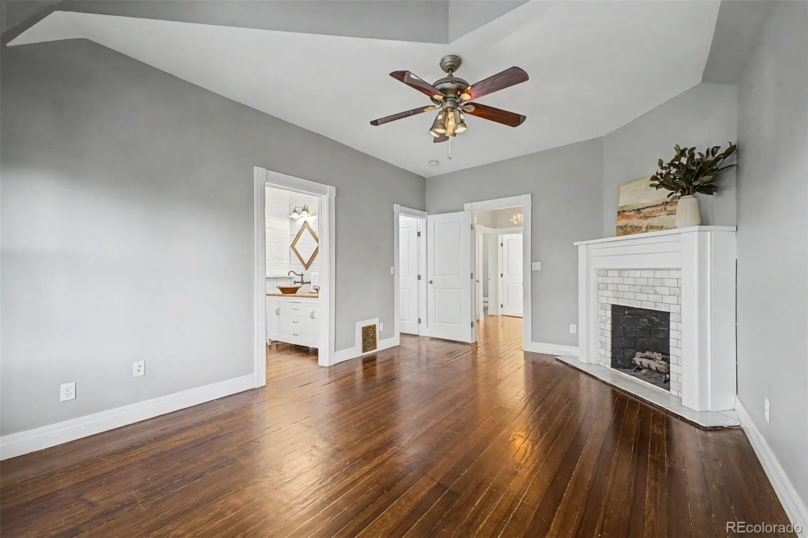 2080 N Clarkson Street Denver CO 80205 MLS #REC3414155 06092026152301 1600 15