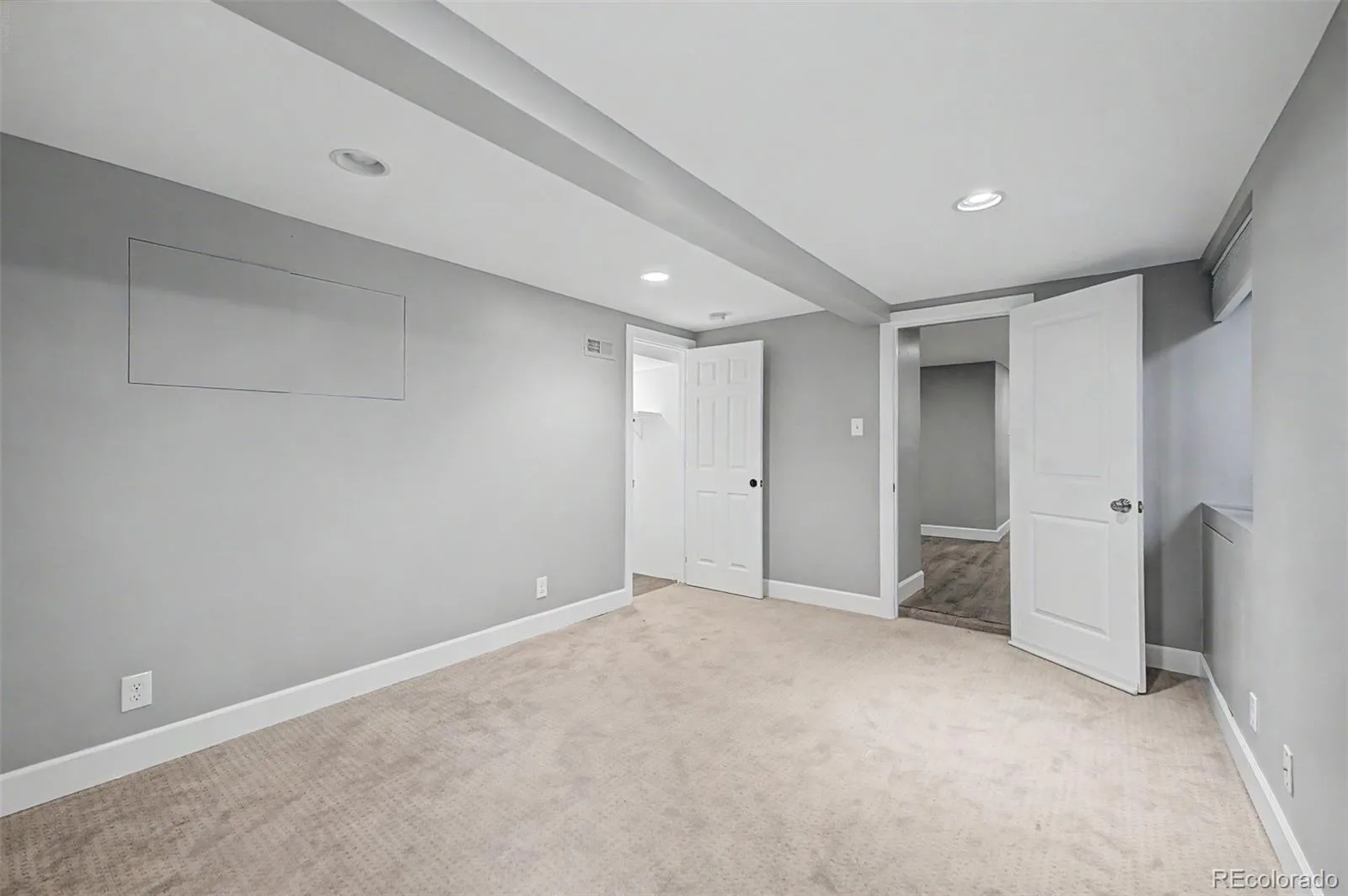 2080 N Clarkson Street Denver CO 80205 MLS #REC3414155 06092026152301 1600 32