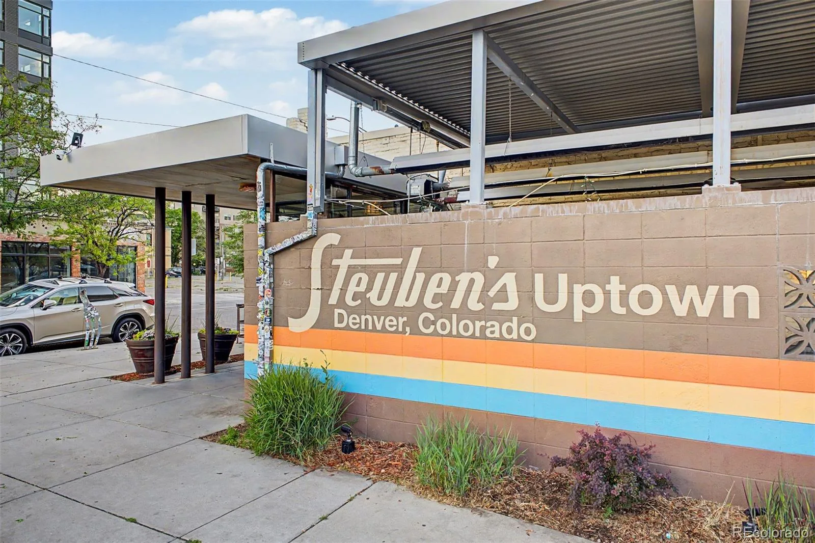 2080 N Clarkson Street Denver CO 80205 MLS #REC3414155 06092026152301 1600 49