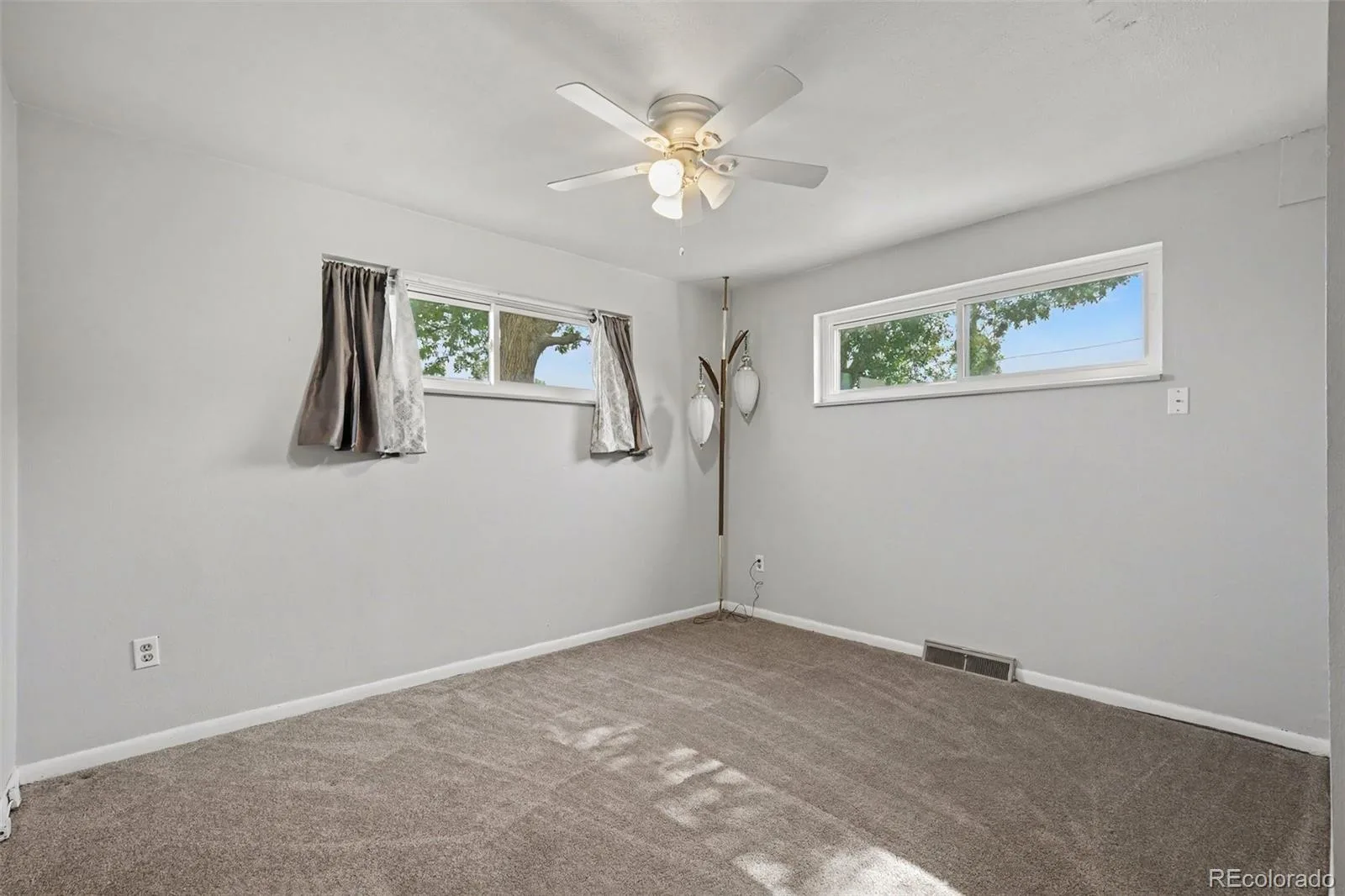 2856 N Madison Street Denver CO 80205 | MLS #REC3414315 08262026225332 1600 16