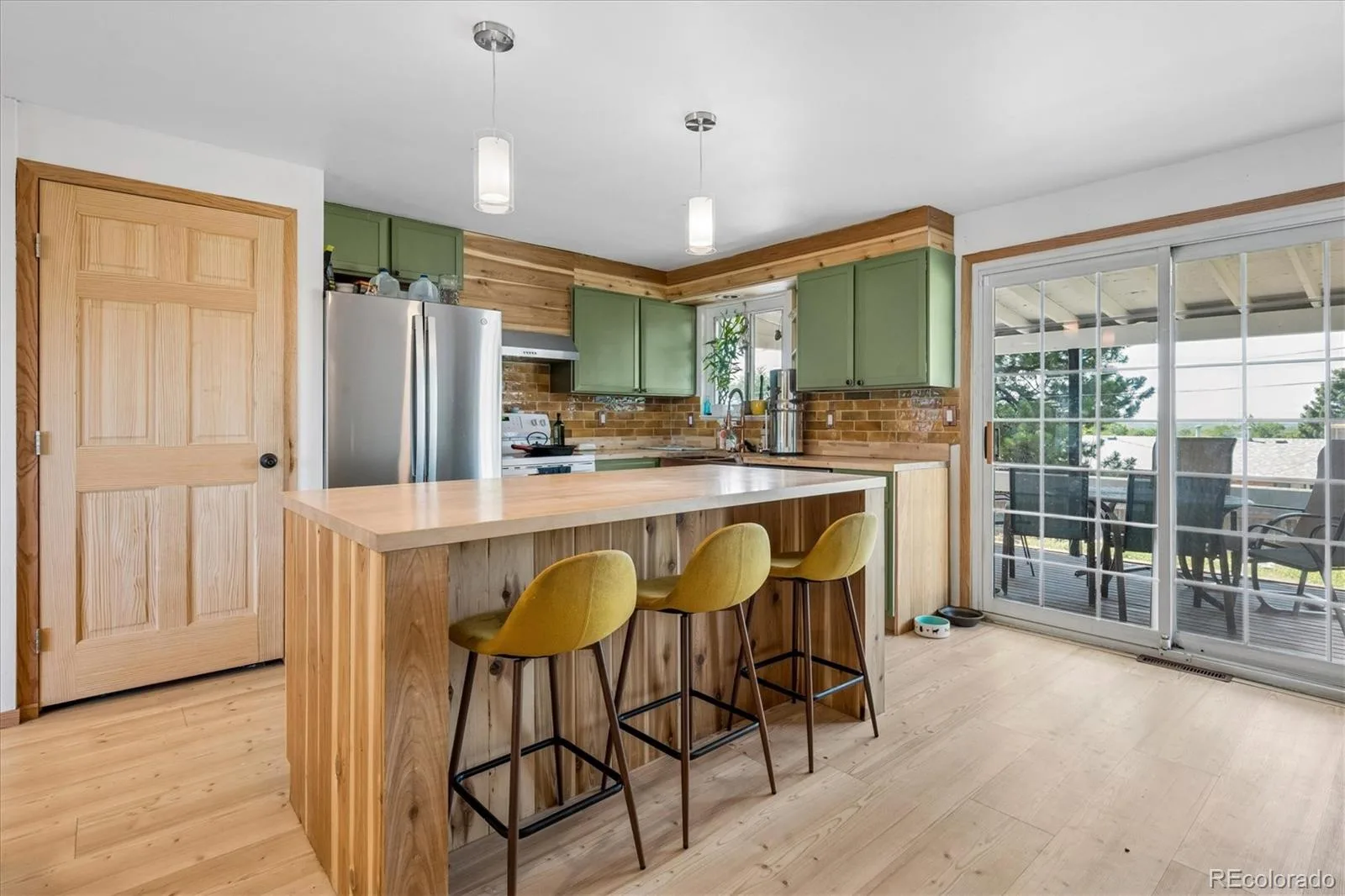 3550 W Mountain Road Englewood CO 80110 | MLS #REC3418467 07202026141622 1600 2