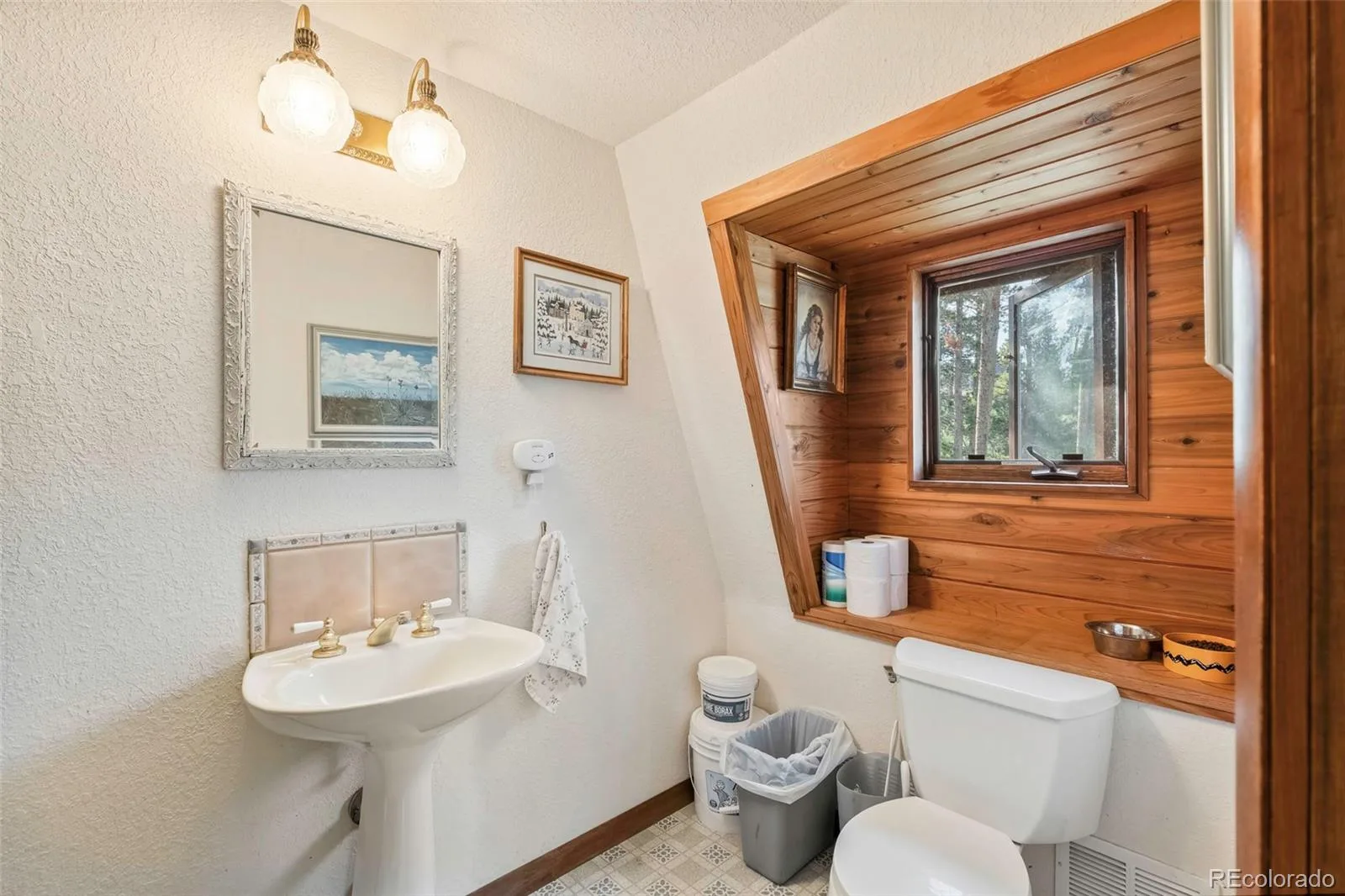 100 Raptor Point Road Golden CO 80403 | MLS #REC3420228 07232026151732 1600 13