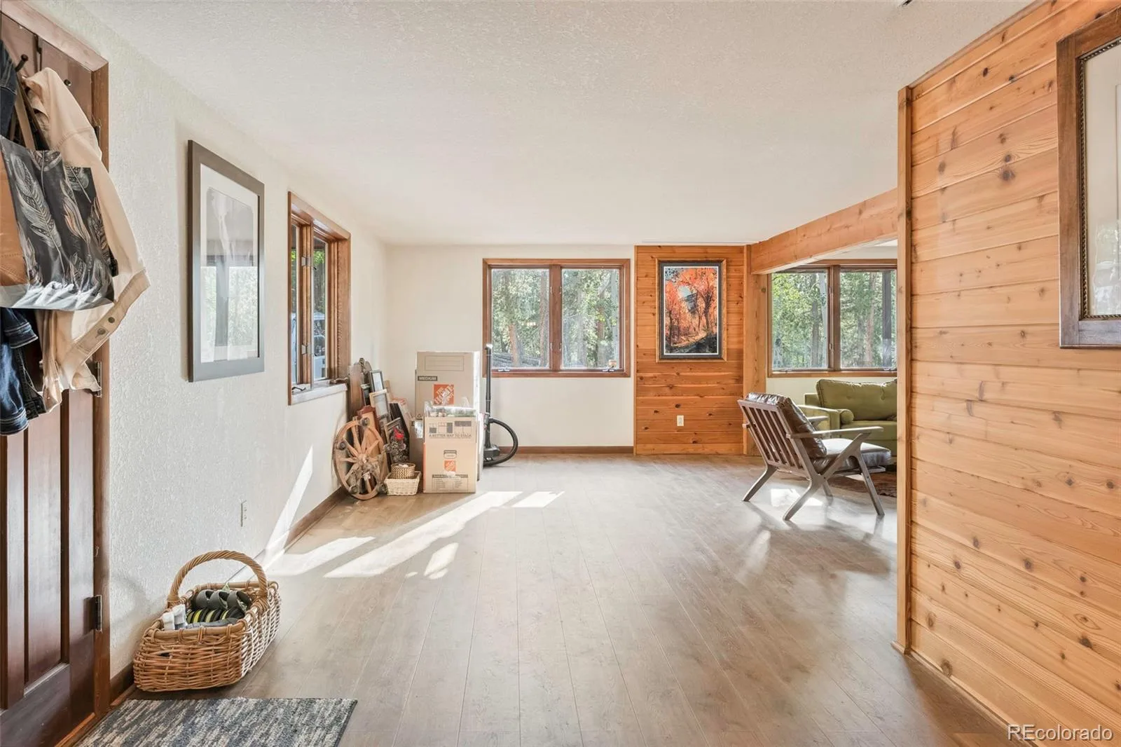 100 Raptor Point Road Golden CO 80403 | MLS #REC3420228 07232026151732 1600 15