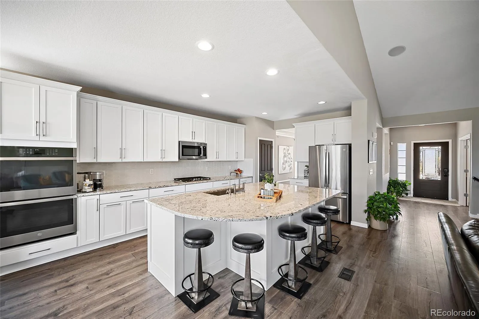 2310 Woodhouse Lane Castle Rock CO 80109 MLS #REC3420670 04242026135102 1600 4