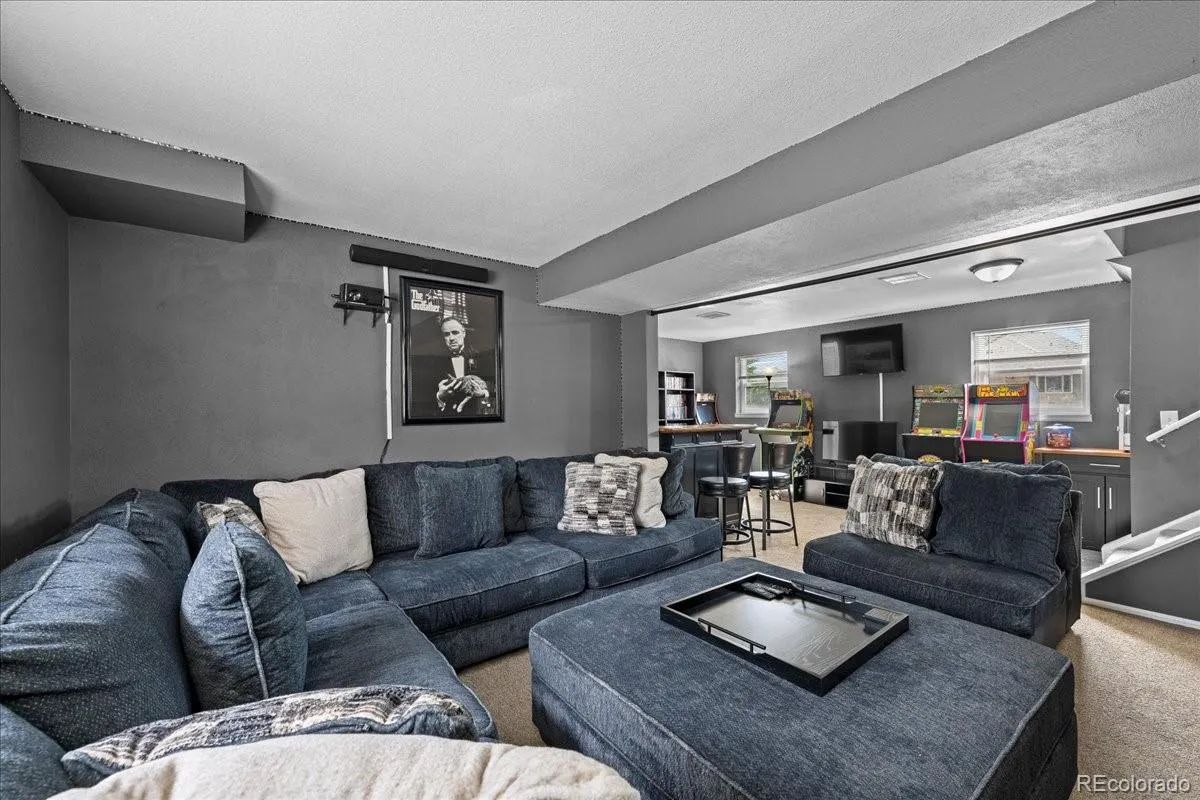 04102026183300 1200 16