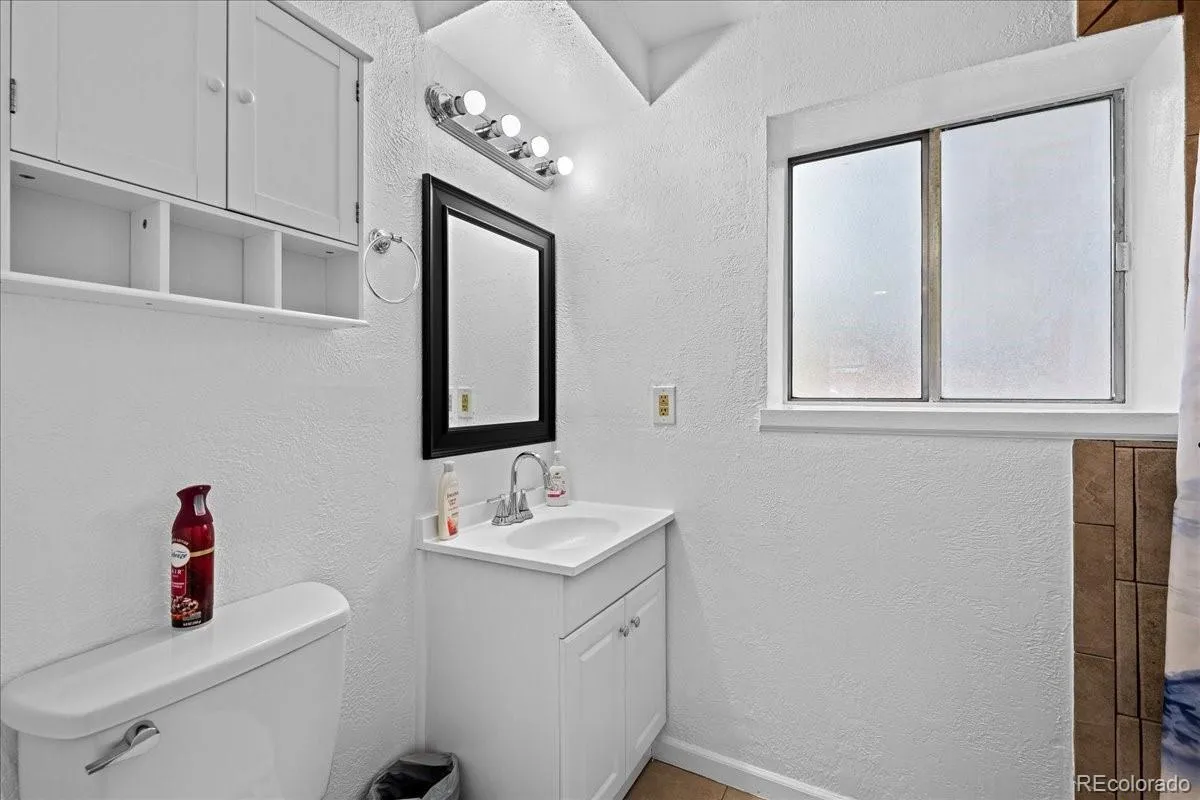 04102026183300 1200 21