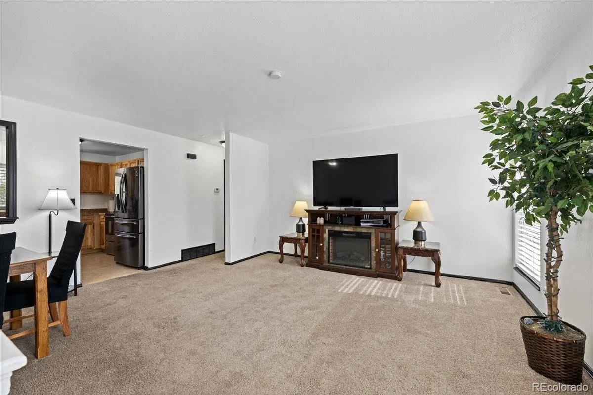 04102026183300 1200 4