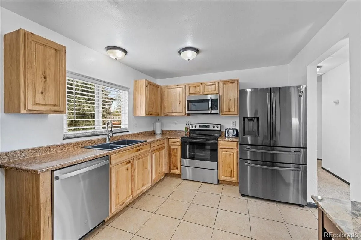 04102026183300 1200 6