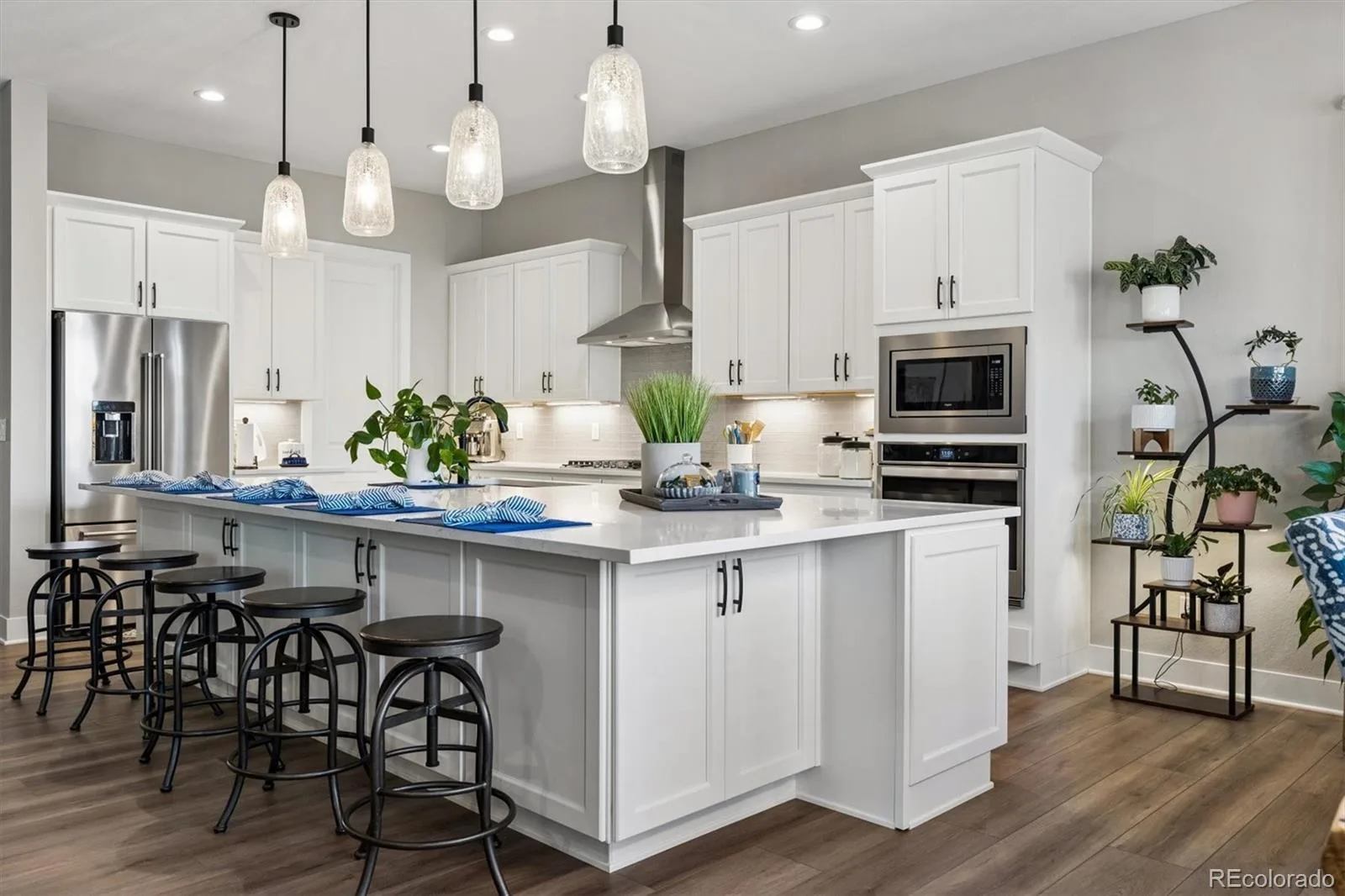 487 Scrubjay Circle Castle Rock CO 80104 | MLS #REC3429177 08202026183855 1600 21