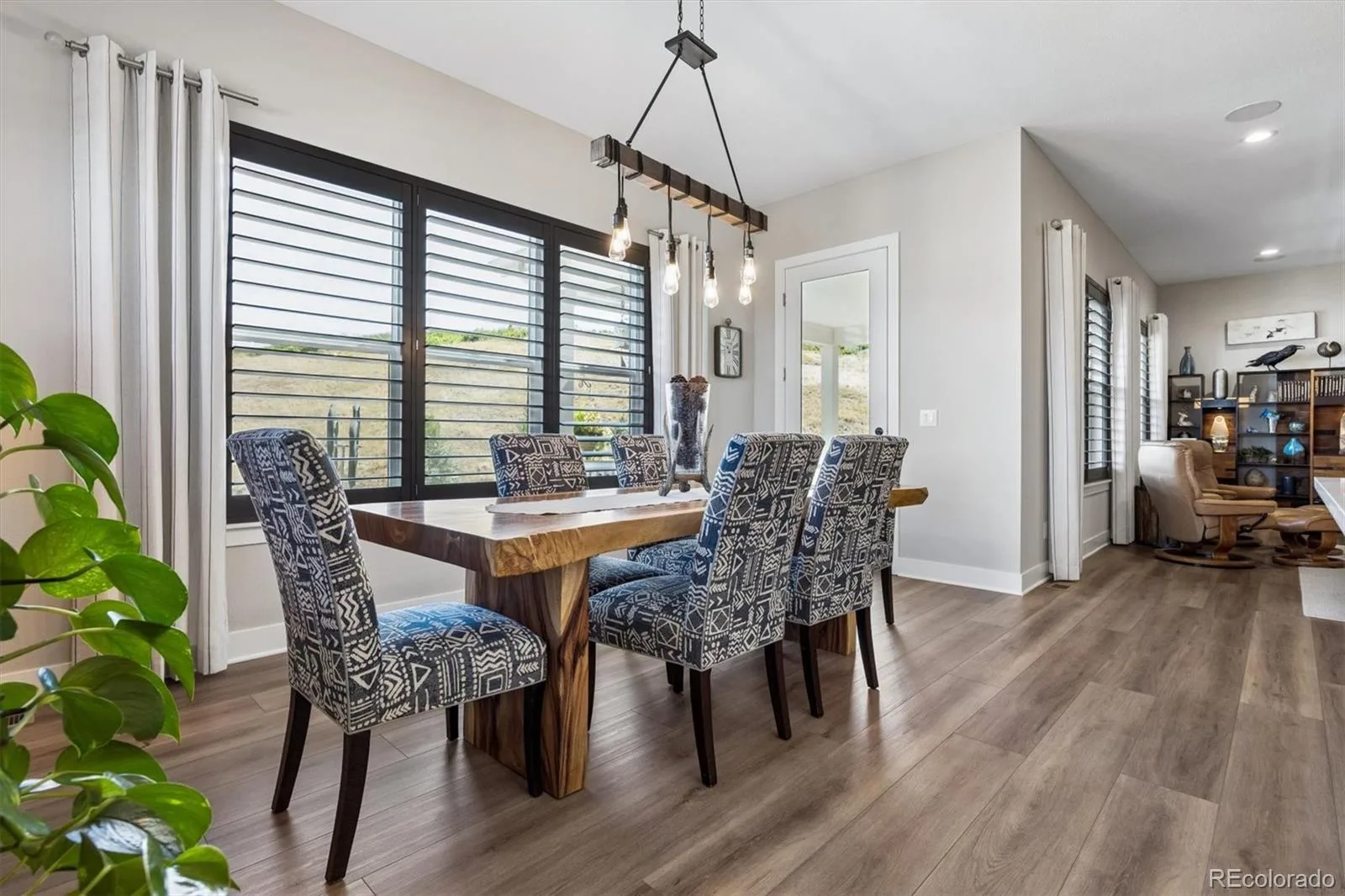 487 Scrubjay Circle Castle Rock CO 80104 | MLS #REC3429177 08202026183855 1600 22